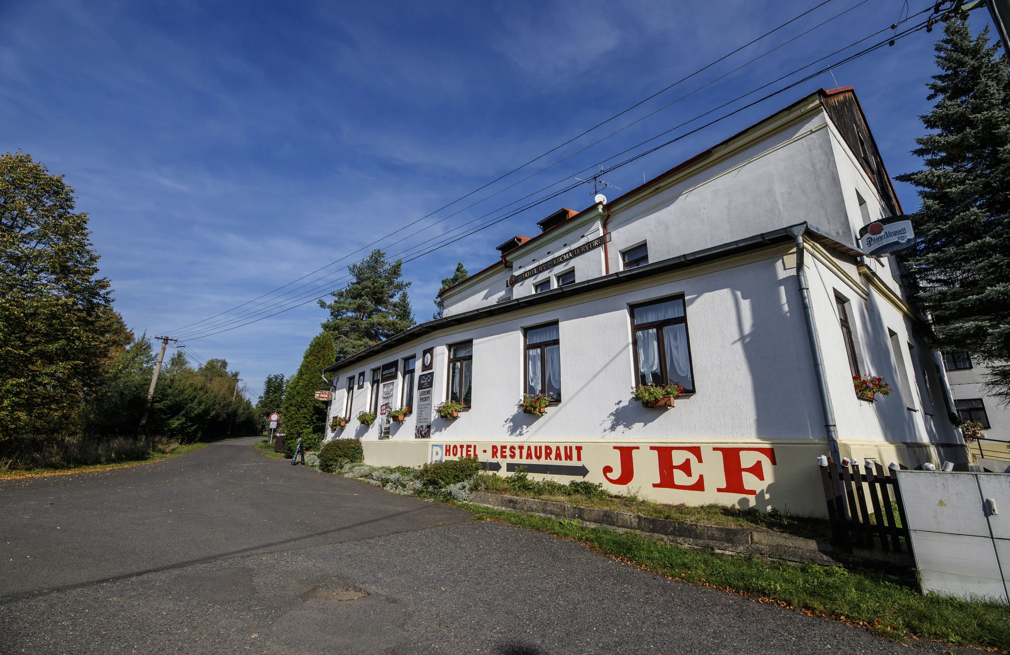 Pobyt v Českém Švýcarsku pro 2–5 osob: snídaně či polopenze nebo plná penze, lekce cvičení a výlety