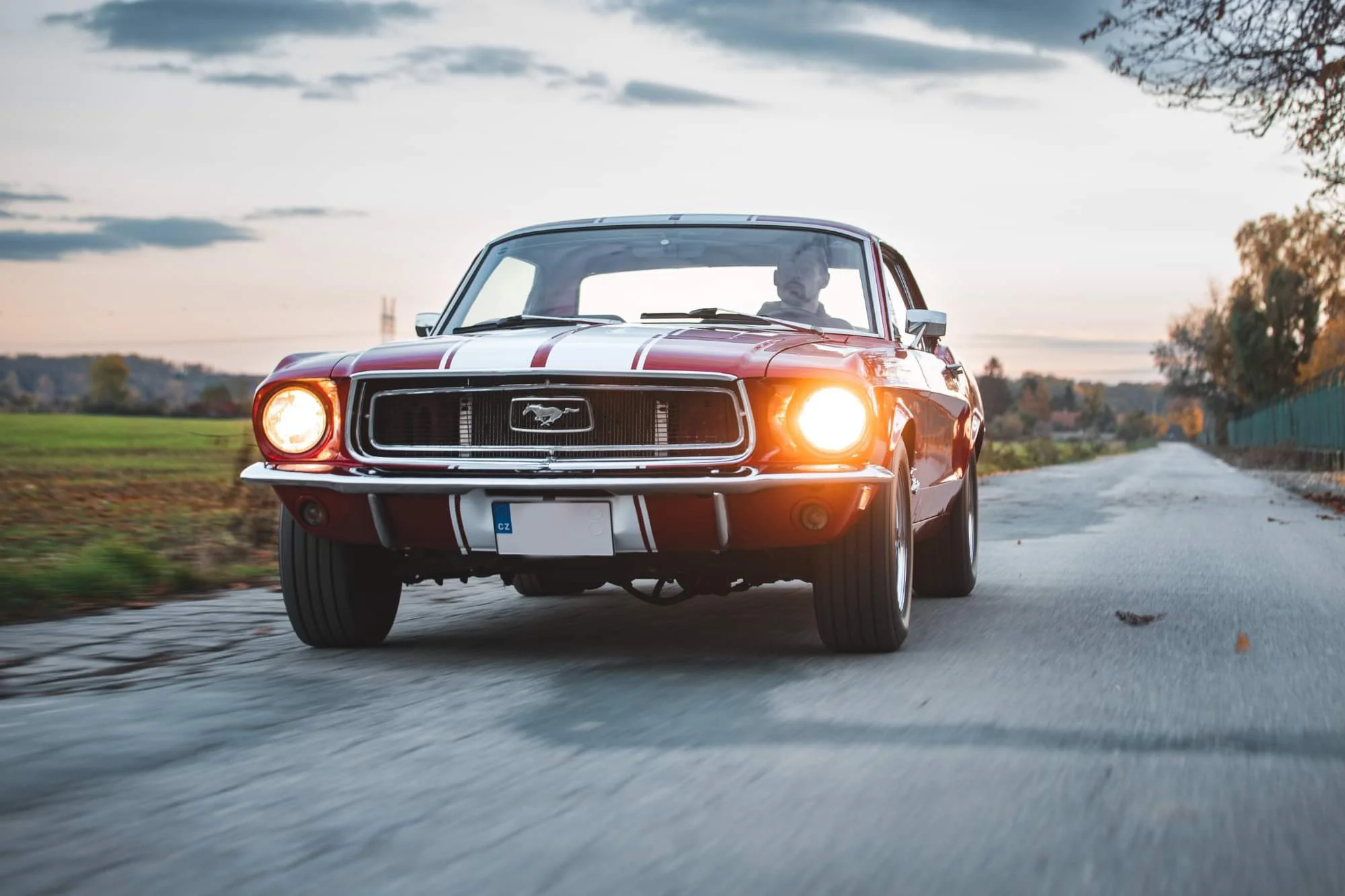 Zážitková jízda v legendárním Fordu Mustang 1968 V8: spolujezdec i řidič, 15-60 minut