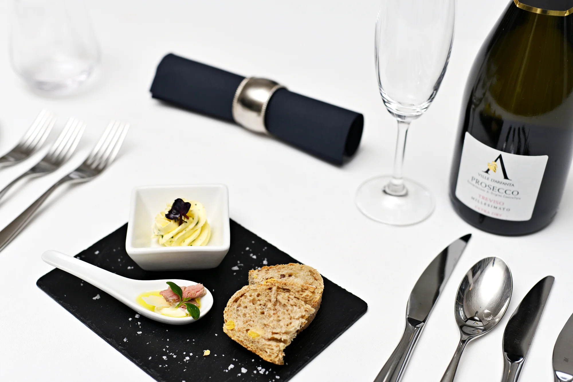 7chodové menu i vinné párování v hotelu na Malé Straně pro 2 osoby