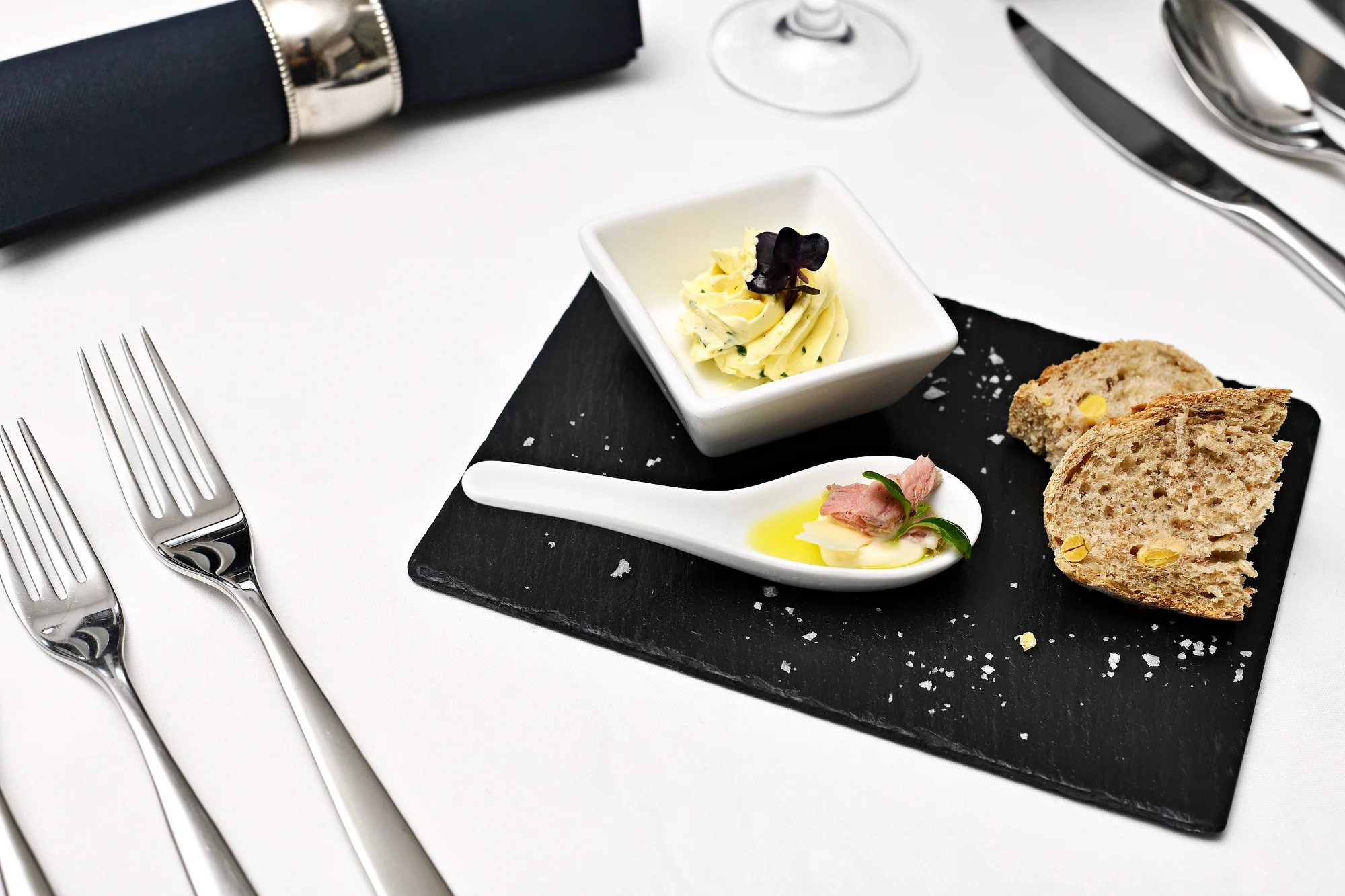 7chodové menu i vinné párování v hotelu na Malé Straně pro 2 osoby