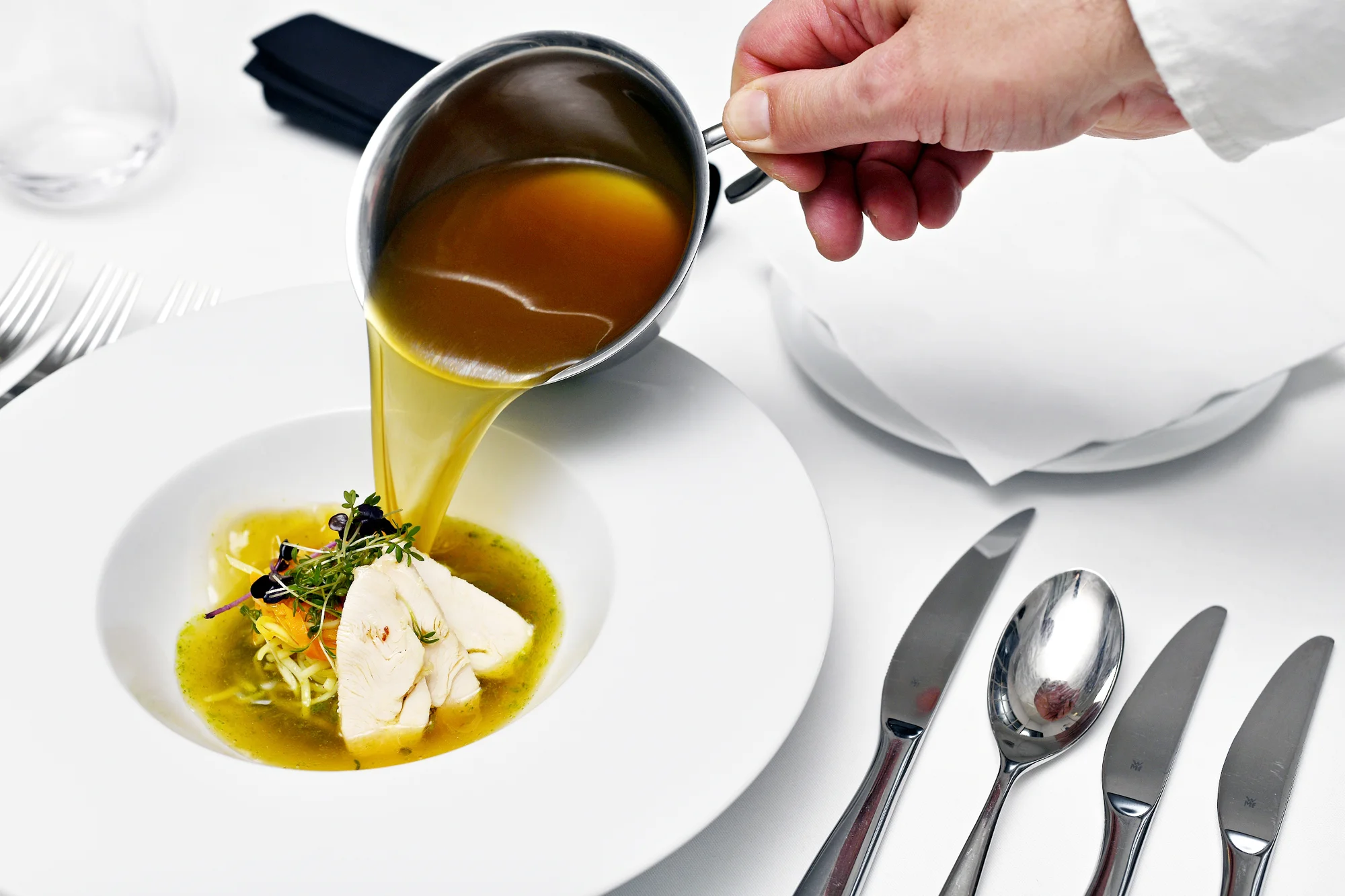 7chodové menu i vinné párování v hotelu na Malé Straně pro 2 osoby