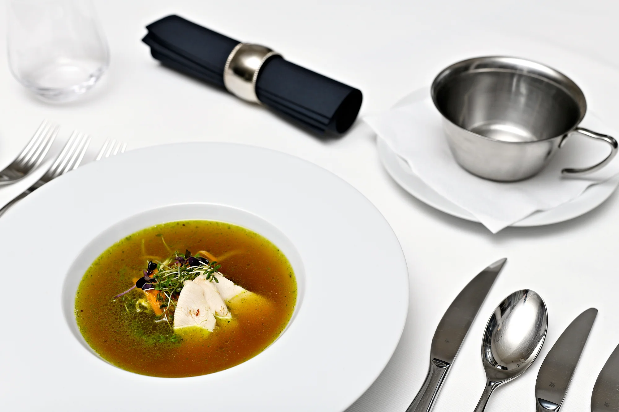 7chodové menu i vinné párování v hotelu na Malé Straně pro 2 osoby