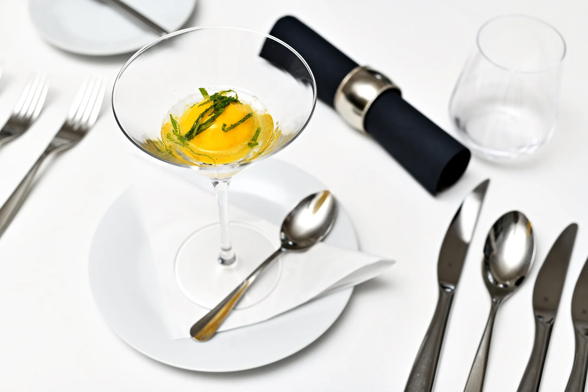 7chodové menu i vinné párování v hotelu na Malé Straně pro 2 osoby