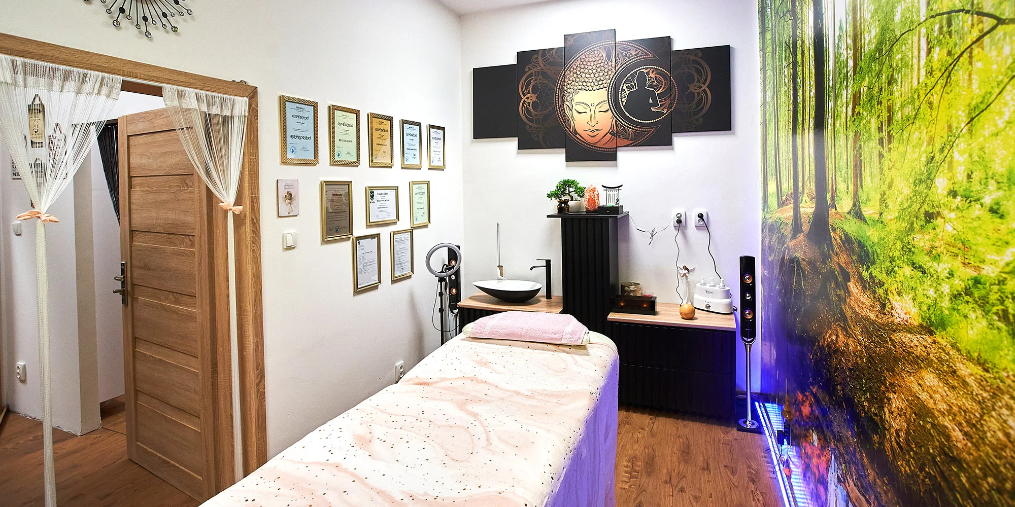 30–90minutové masáže i permanentka v Havířově: relaxační, aromaterapeutická nebo masáž celého těla!