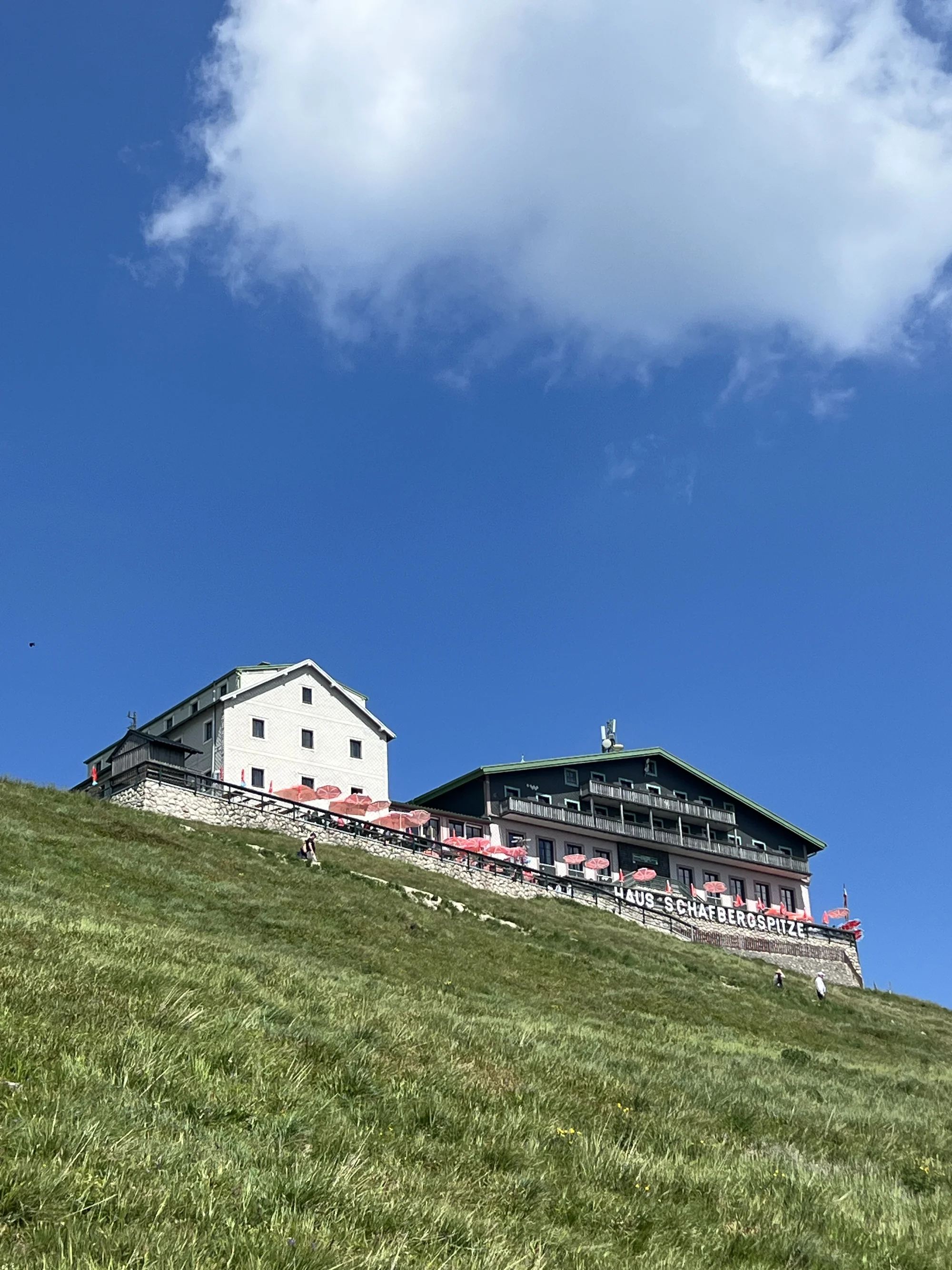 Autobusem do Rakouska: výlet za nádhernými výhledy, turistikou a zubačkou
