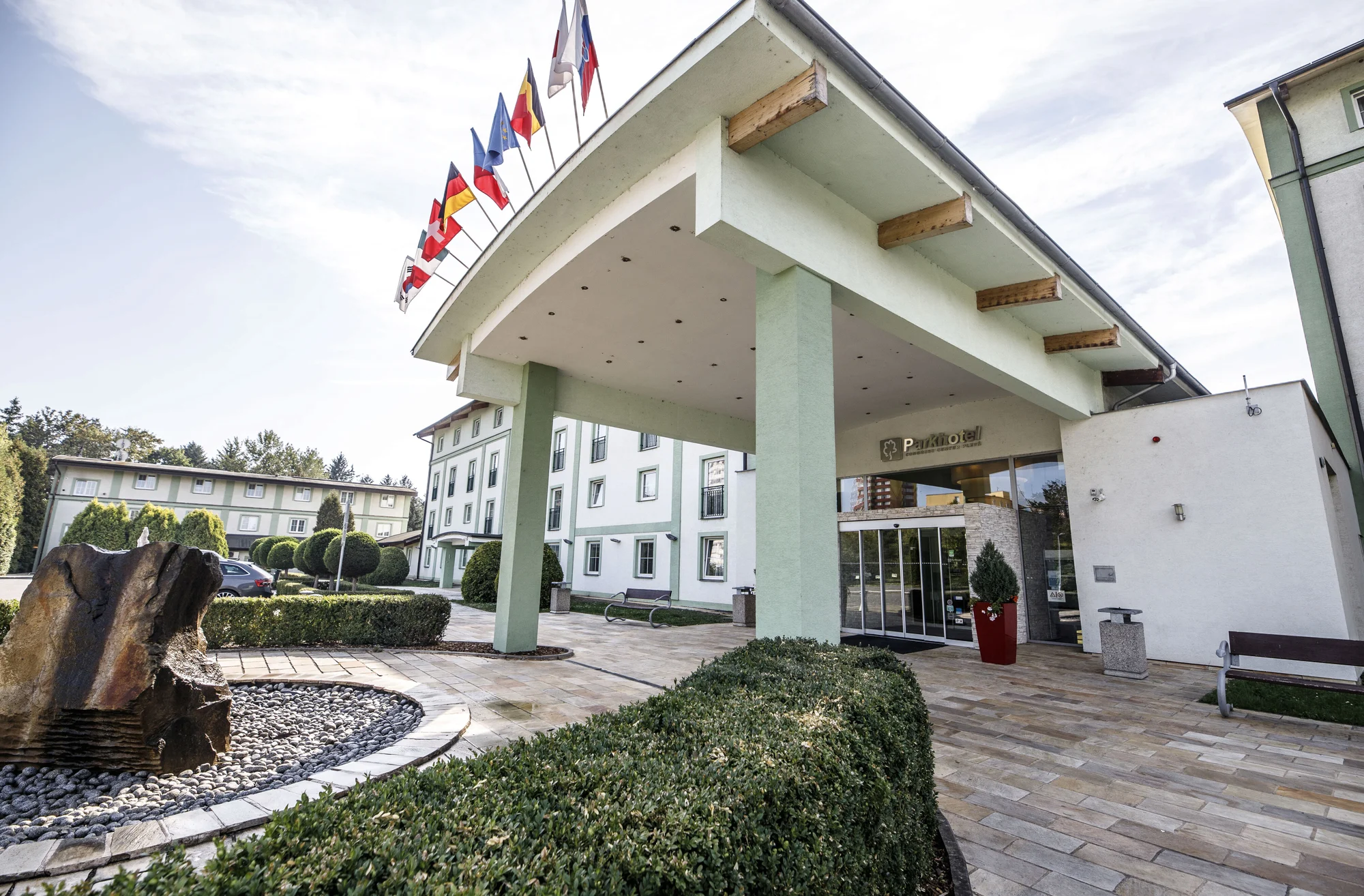 Pobyt v Plzni: 4* hotel se snídaní, tenisem, padelem a drinkem