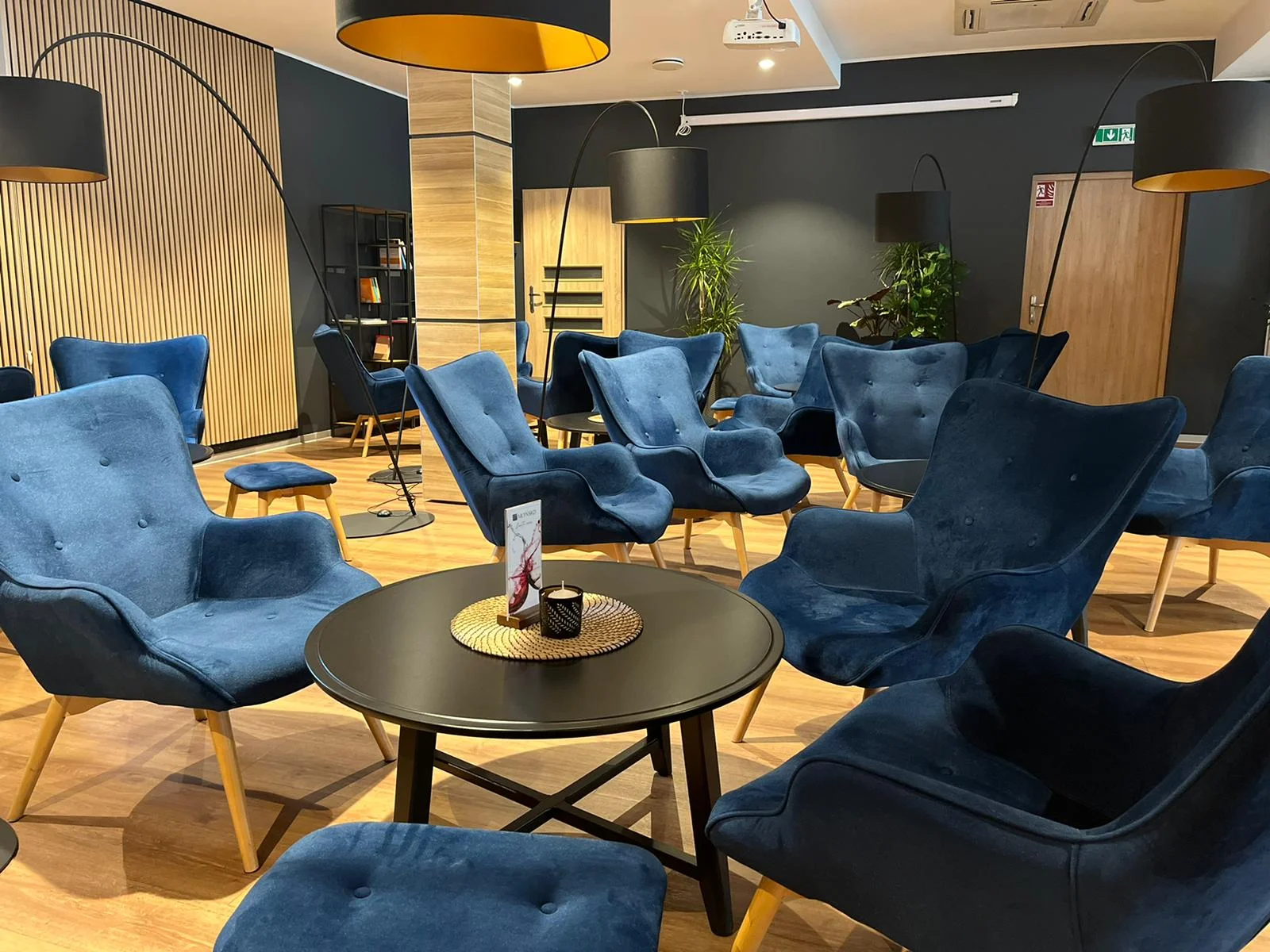 Moderní apartmány pod Śnieżnikiem: wellness, snídaně a zázemí pro rodiny s dětmi