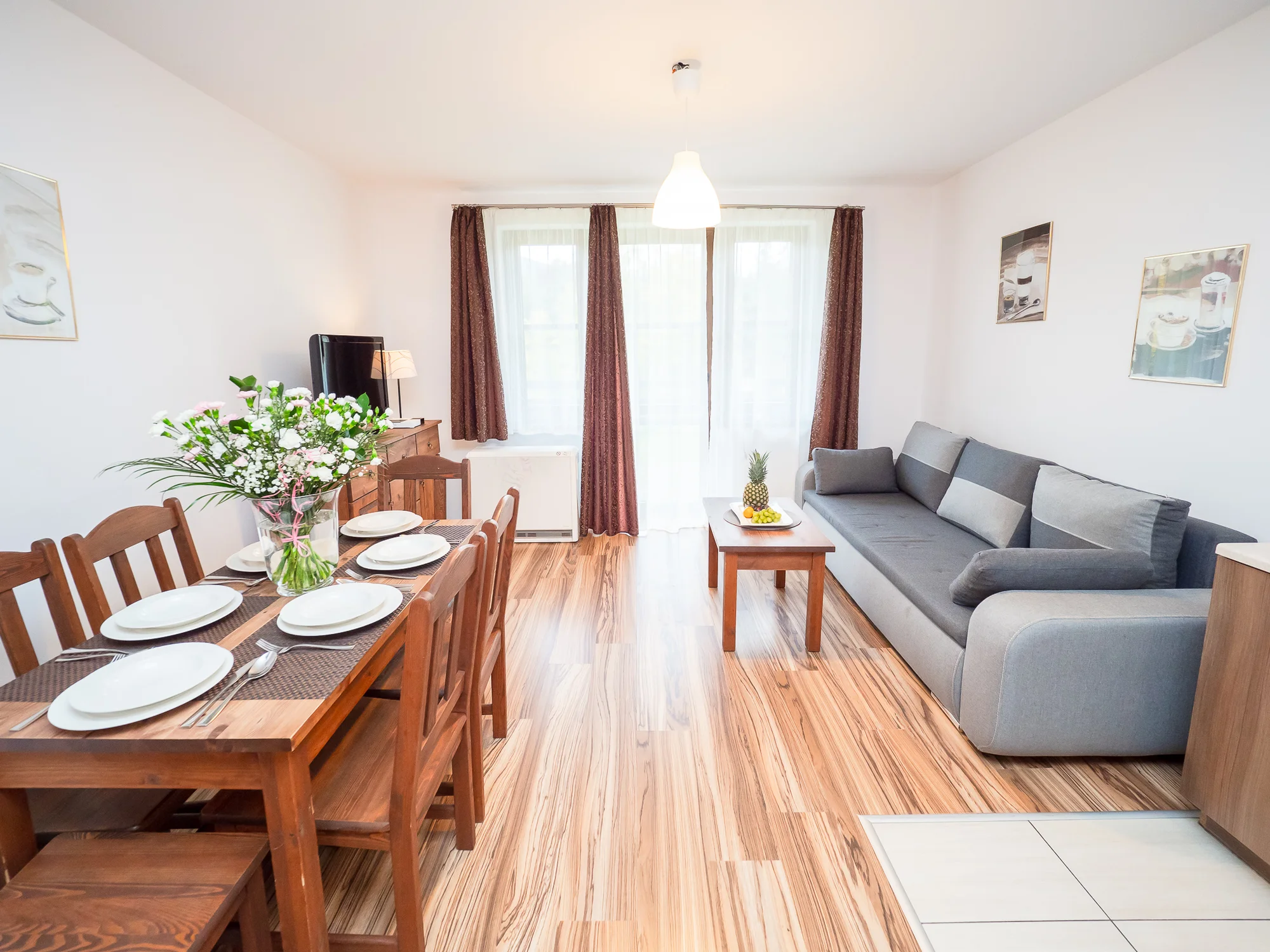 Moderní apartmány pod Śnieżnikiem: wellness, snídaně a zázemí pro rodiny s dětmi