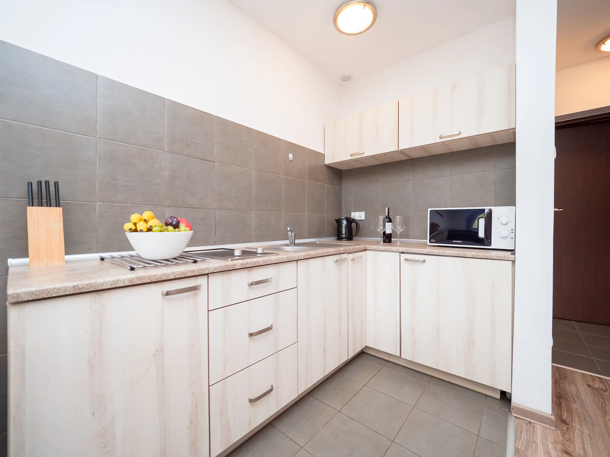 Moderní apartmány pod Śnieżnikiem: wellness, snídaně a zázemí pro rodiny s dětmi