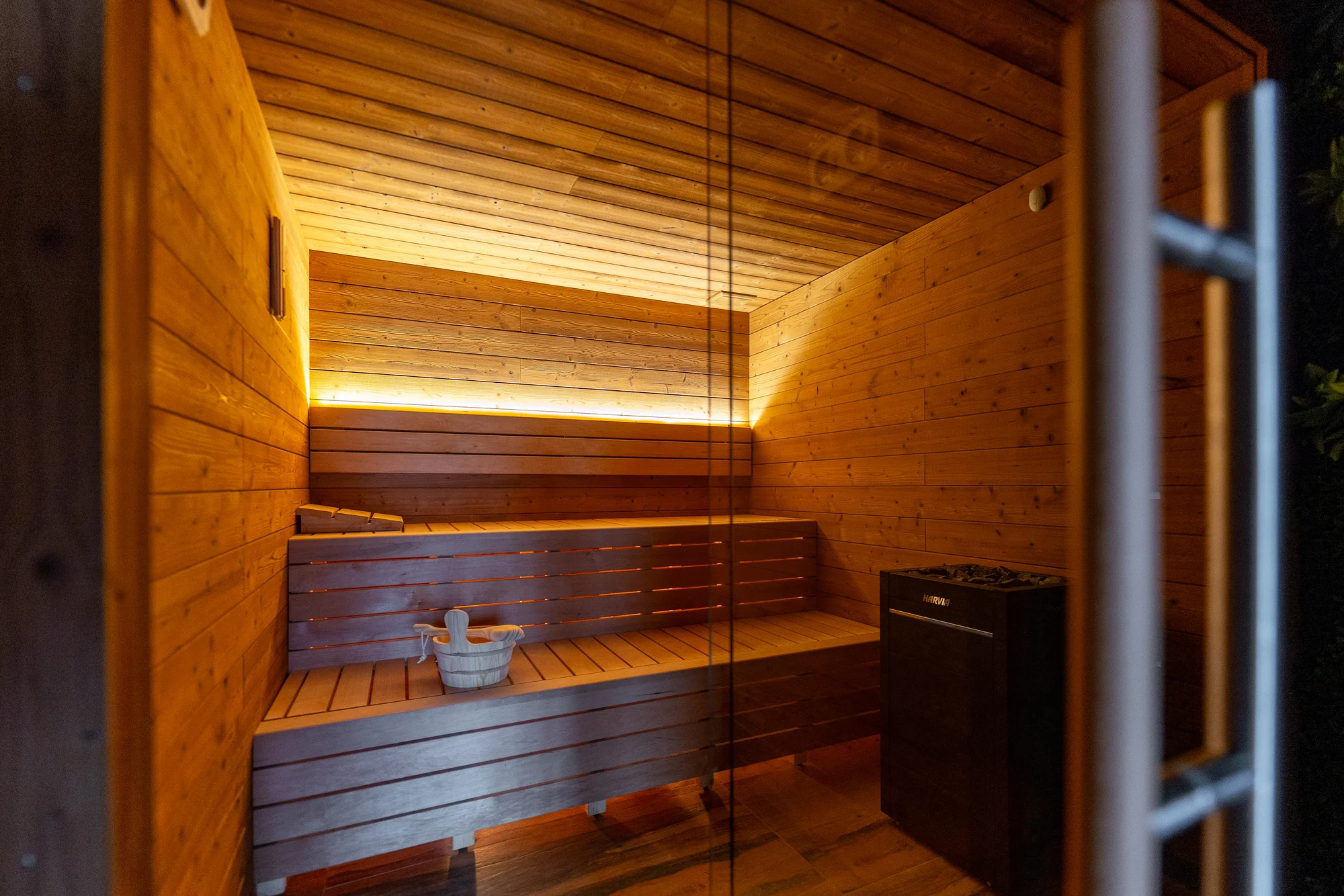 120 nebo 180 min. v privátním wellness pokoji i s občerstvením a sektem až pro 6 osob