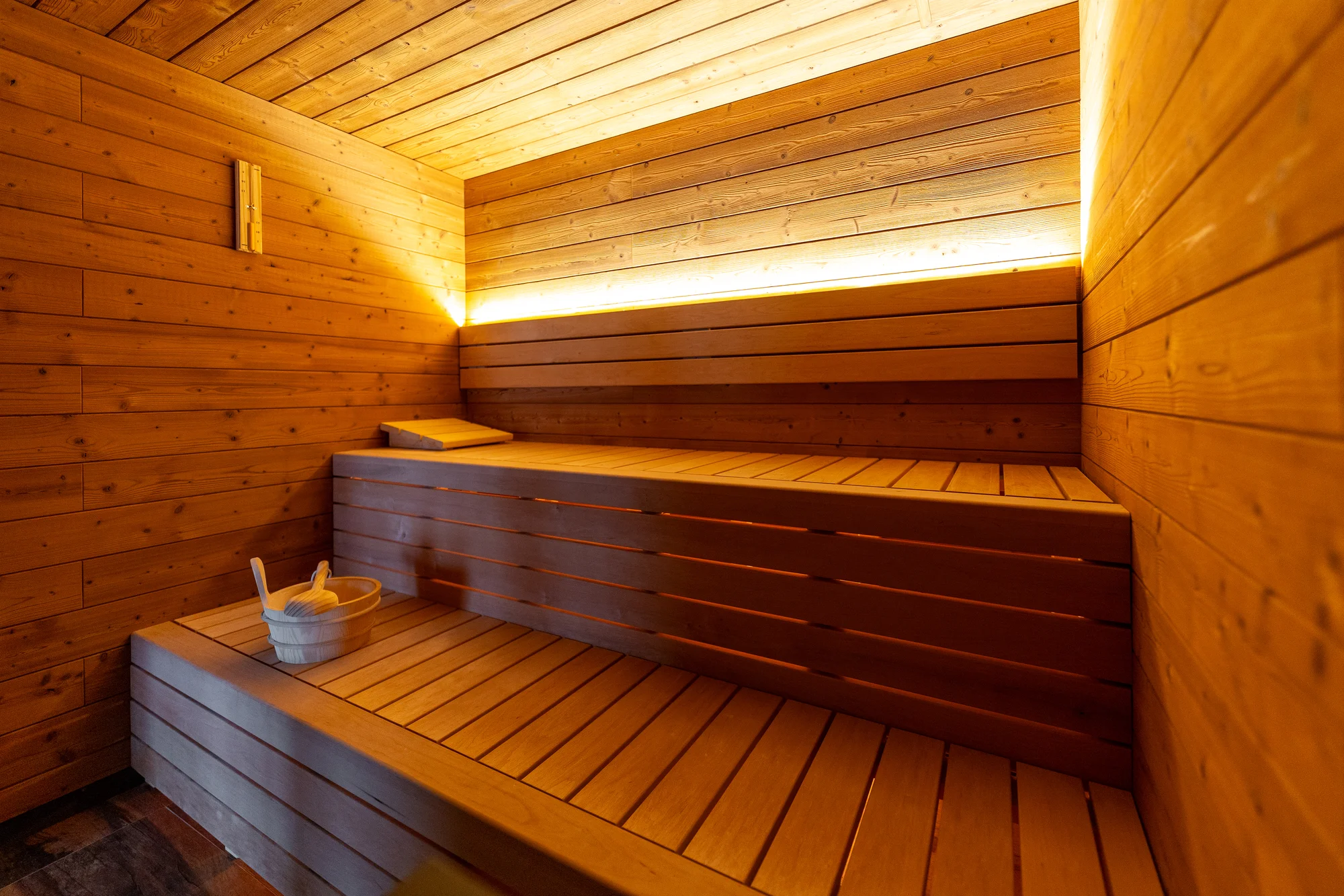 120 nebo 180 min. v privátním wellness pokoji i s občerstvením a sektem až pro 6 osob