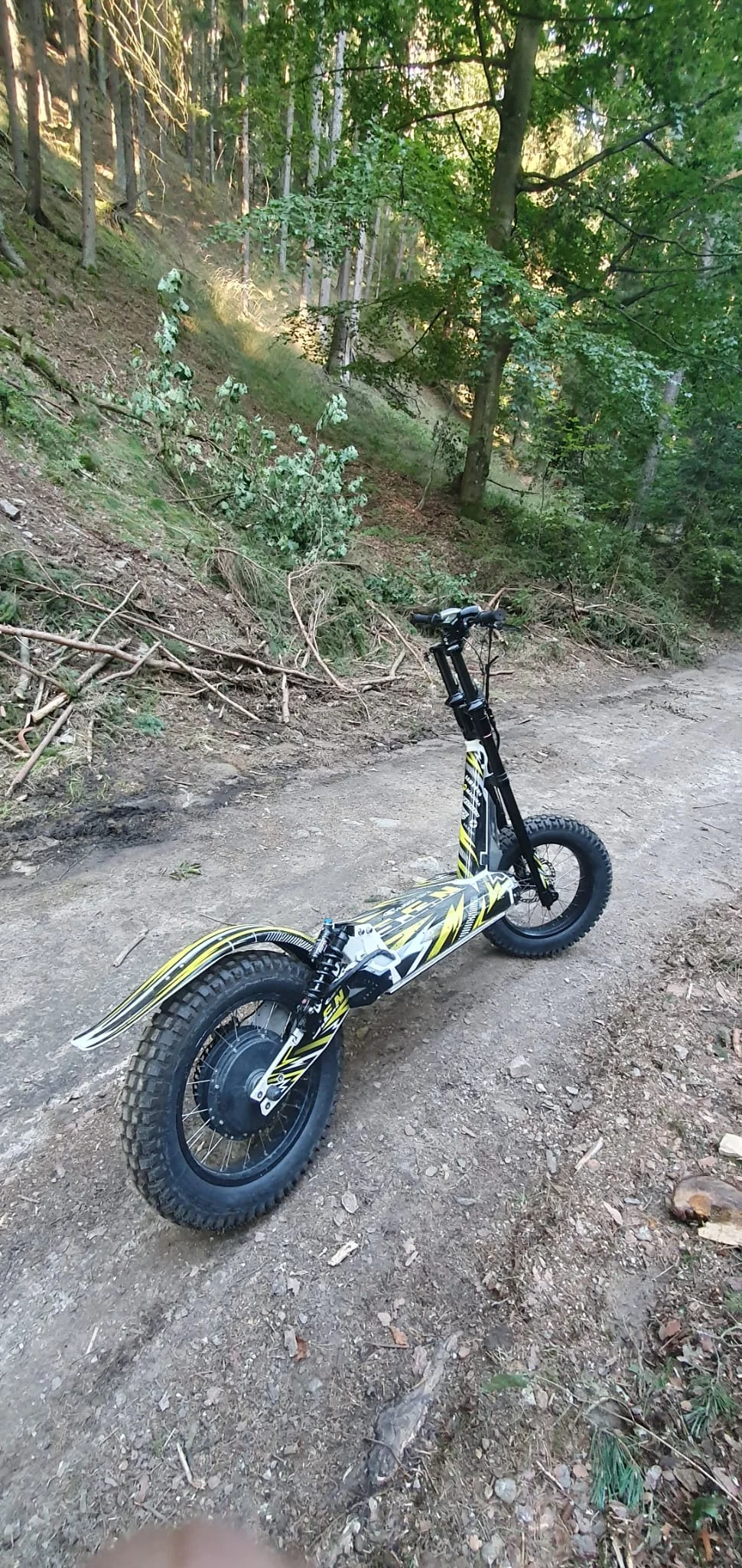 Půjčení nejvýkonnější elektrokoloběžky na trhu: 1 nebo 2 hodiny, celý den či rovnou víkend