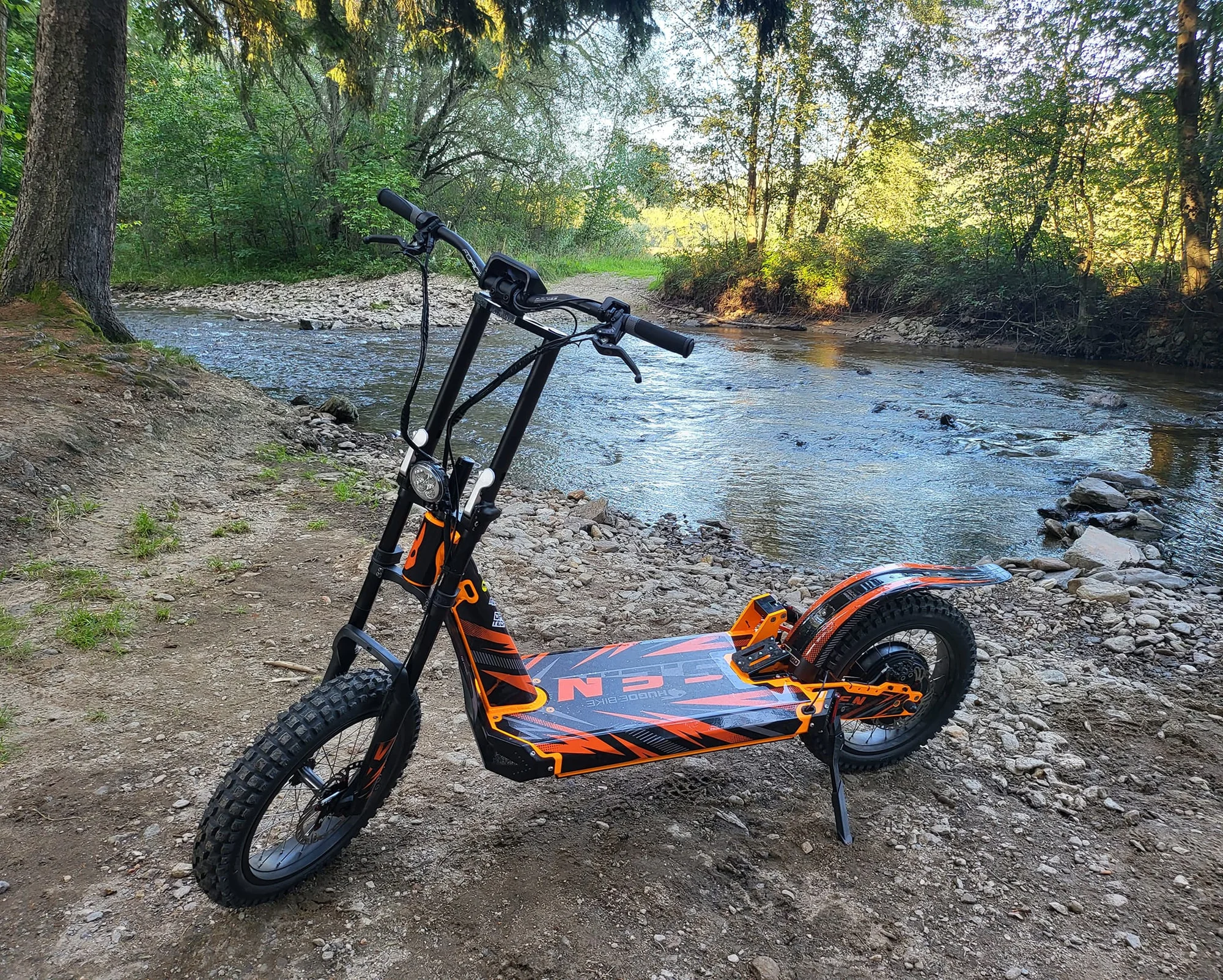 Půjčení nejvýkonnější elektrokoloběžky na trhu: 1 nebo 2 hodiny, celý den či rovnou víkend