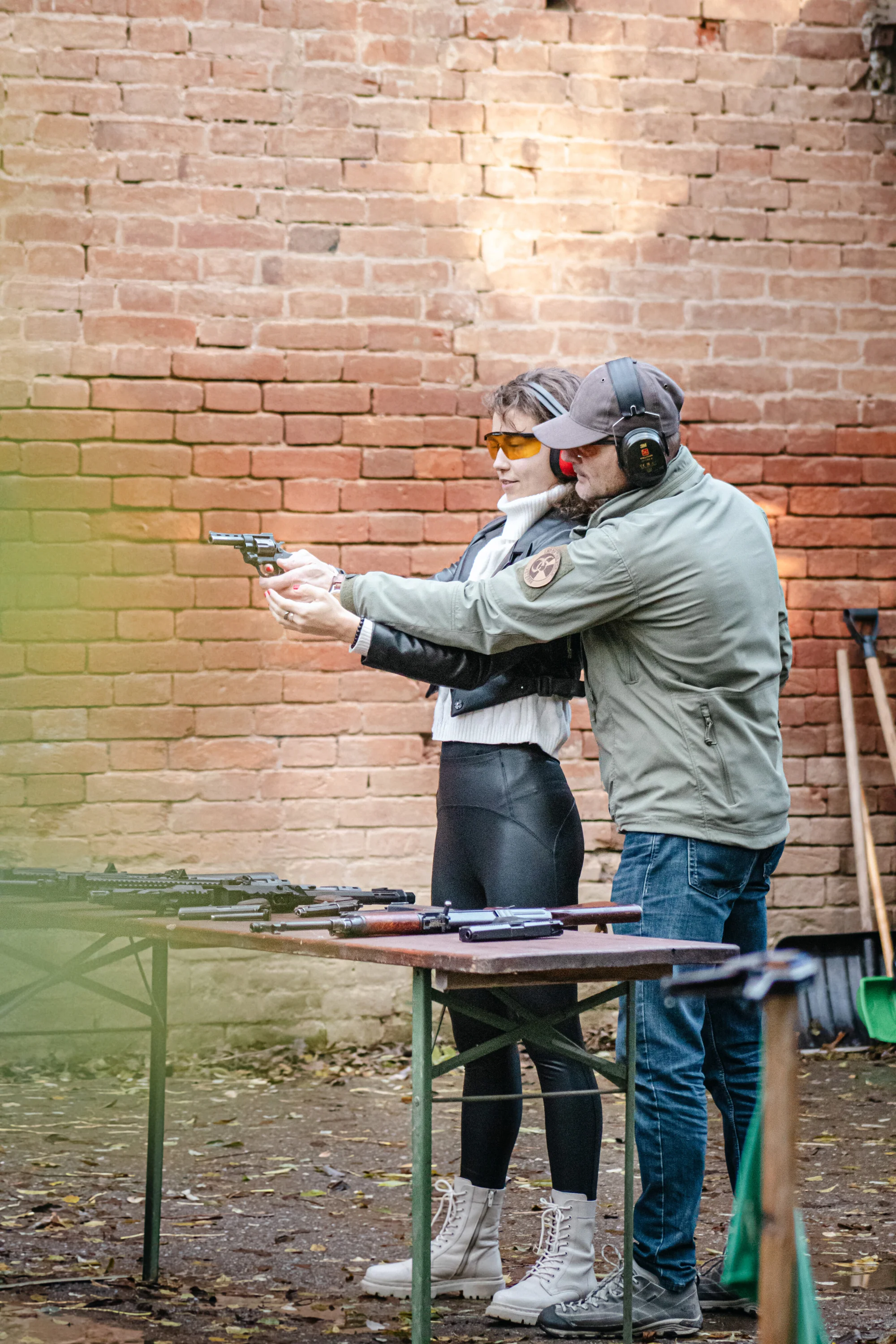 Střelecký balíček ve Fortové pevnosti: 2–5 zbraní s až 50 náboji, Beretta i Scorpion či BREN