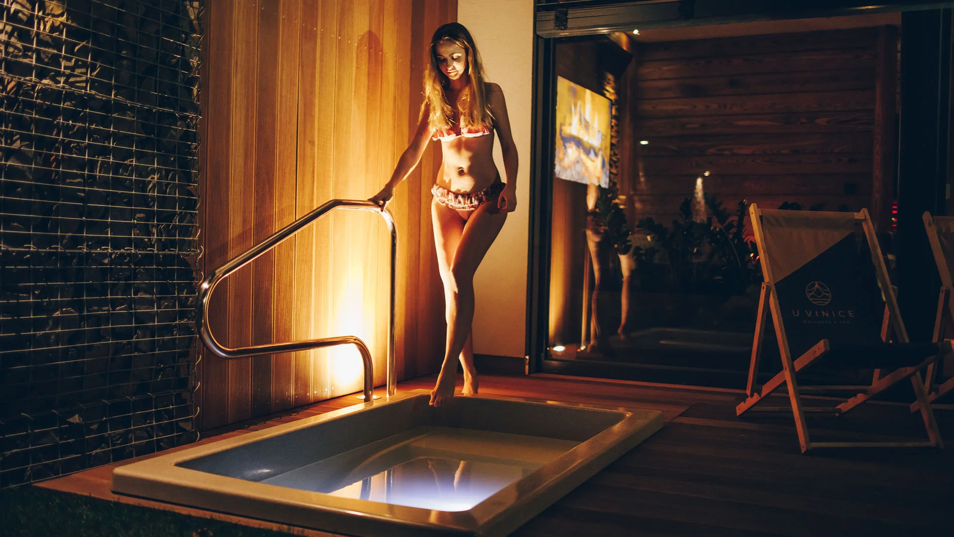 Vstup do veřejného či privátního wellness až pro 4 osoby: vířivka, sauna i prosecco