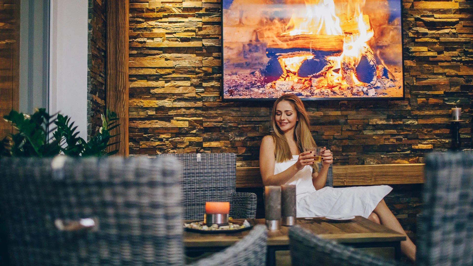 Vstup do veřejného či privátního wellness až pro 4 osoby: vířivka, sauna i prosecco