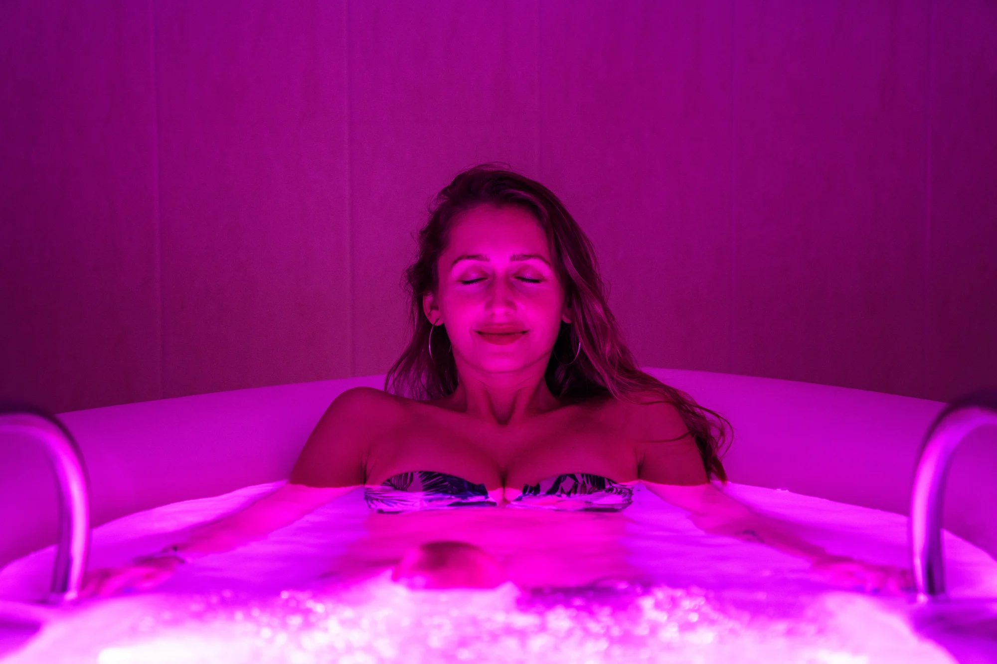 Relax na Zámku Lužec: 3 hod. ve wellness se speleoterapií či snídaní nebo večeří formou bufetu