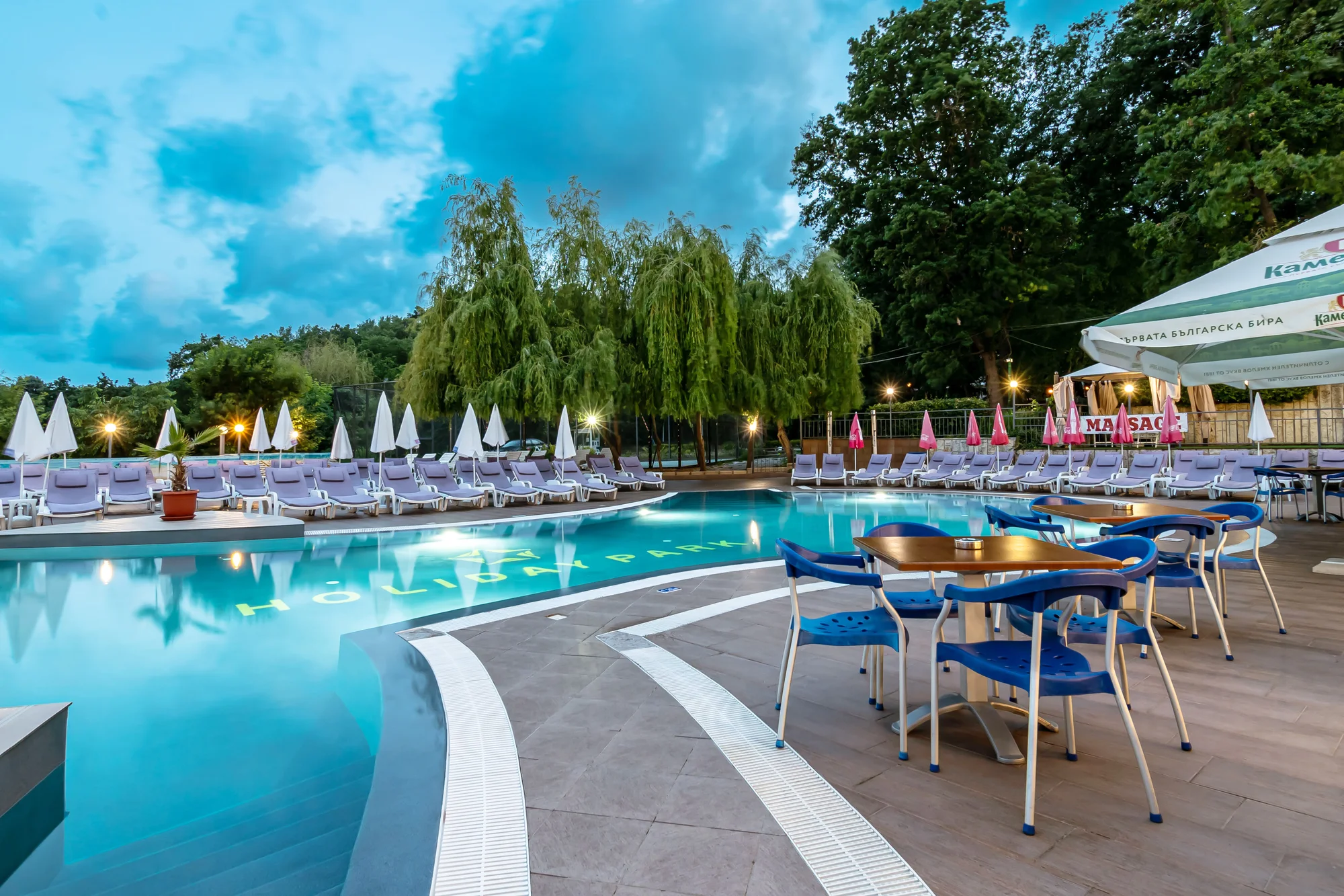 All inclusive dovolená v Bulharsku: apartmány pro páry i rodiny, bazén, animace i děti zdarma