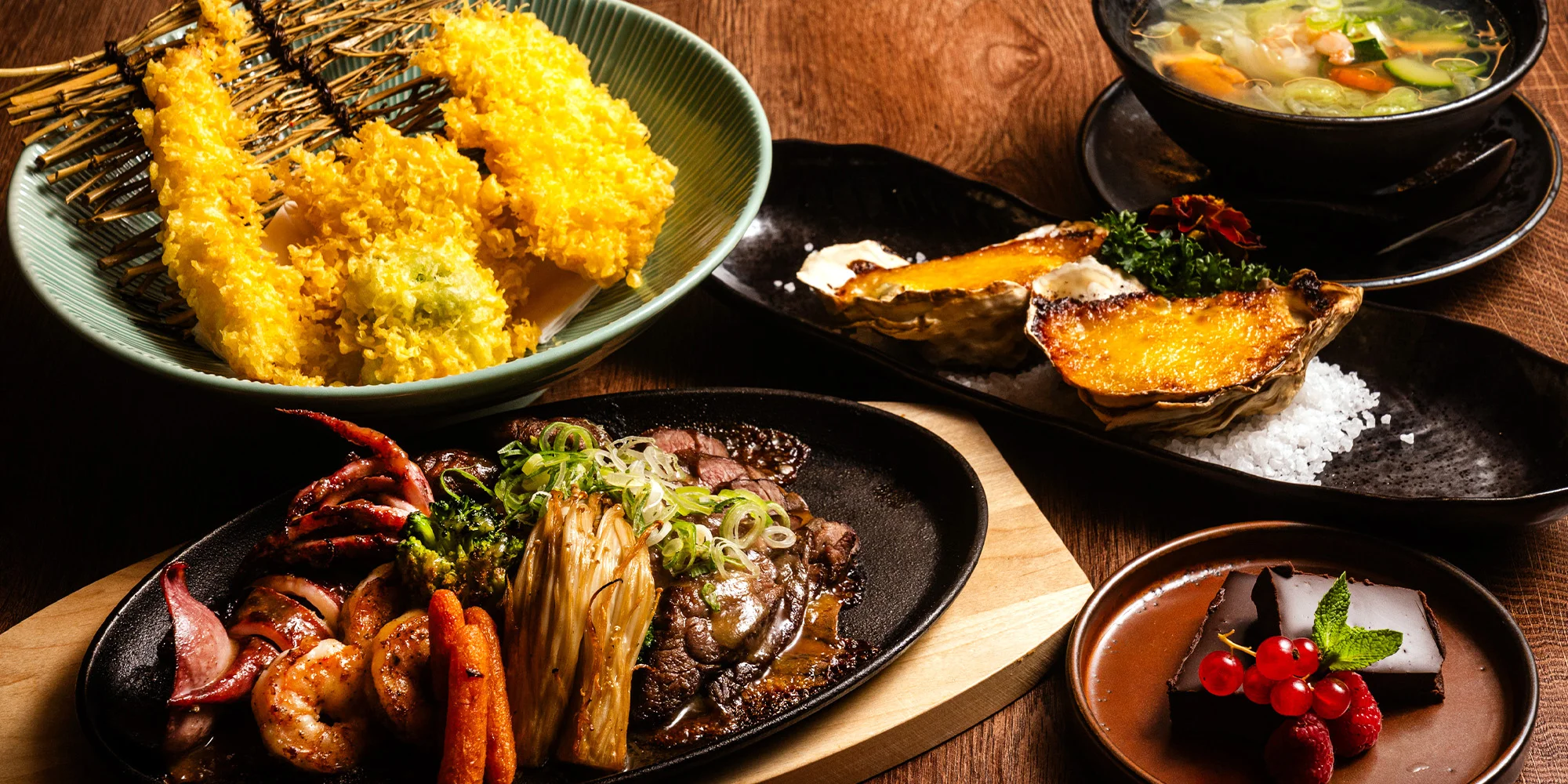 Vícechodové menu i sushi ve vyhlášené japonsko-korejské restauraci pro 2 osoby