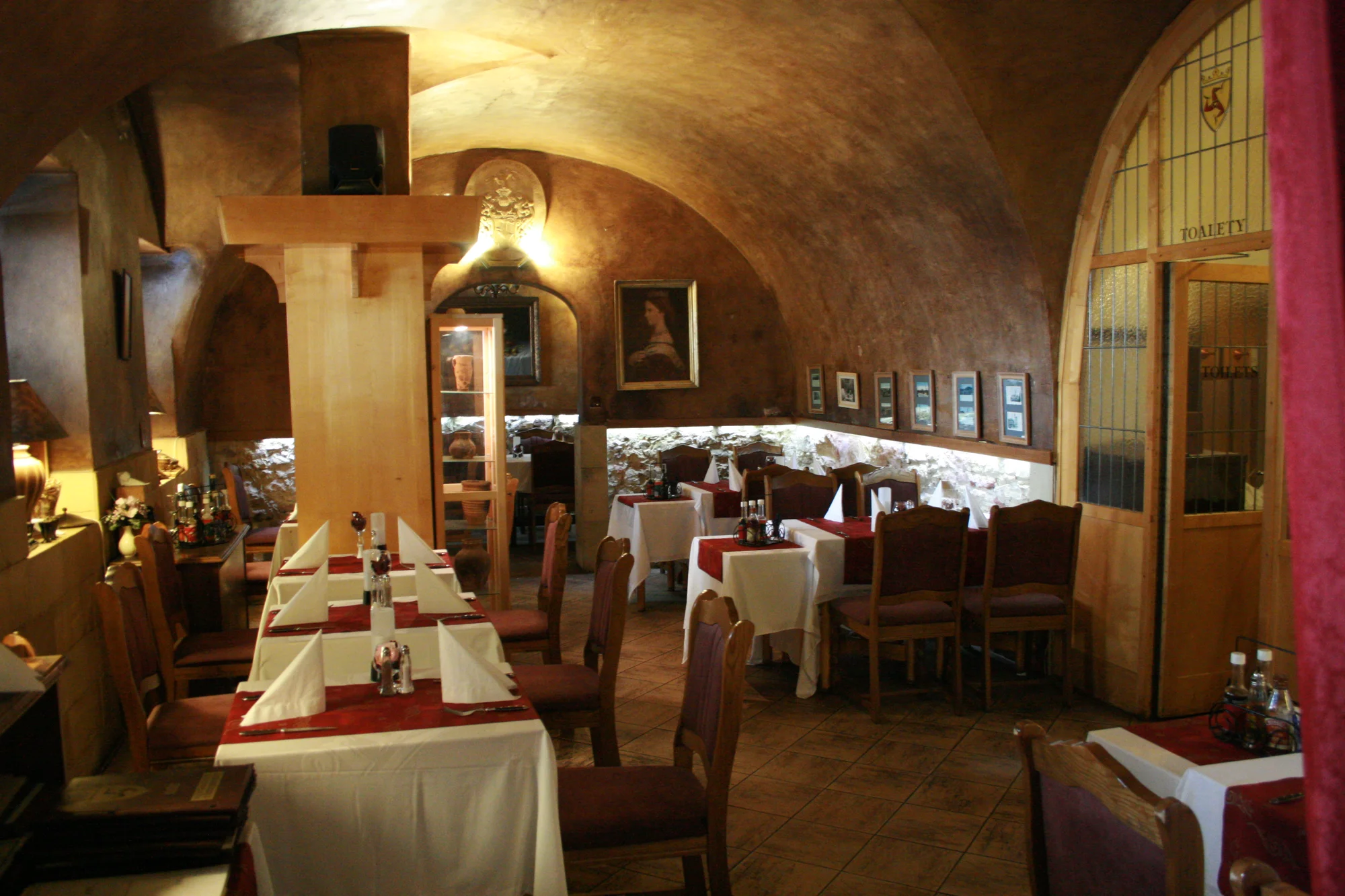 Otevřený voucher v hodnotě 1000 Kč na cokoli z jídelního lístku restaurace U Ševce Matouše