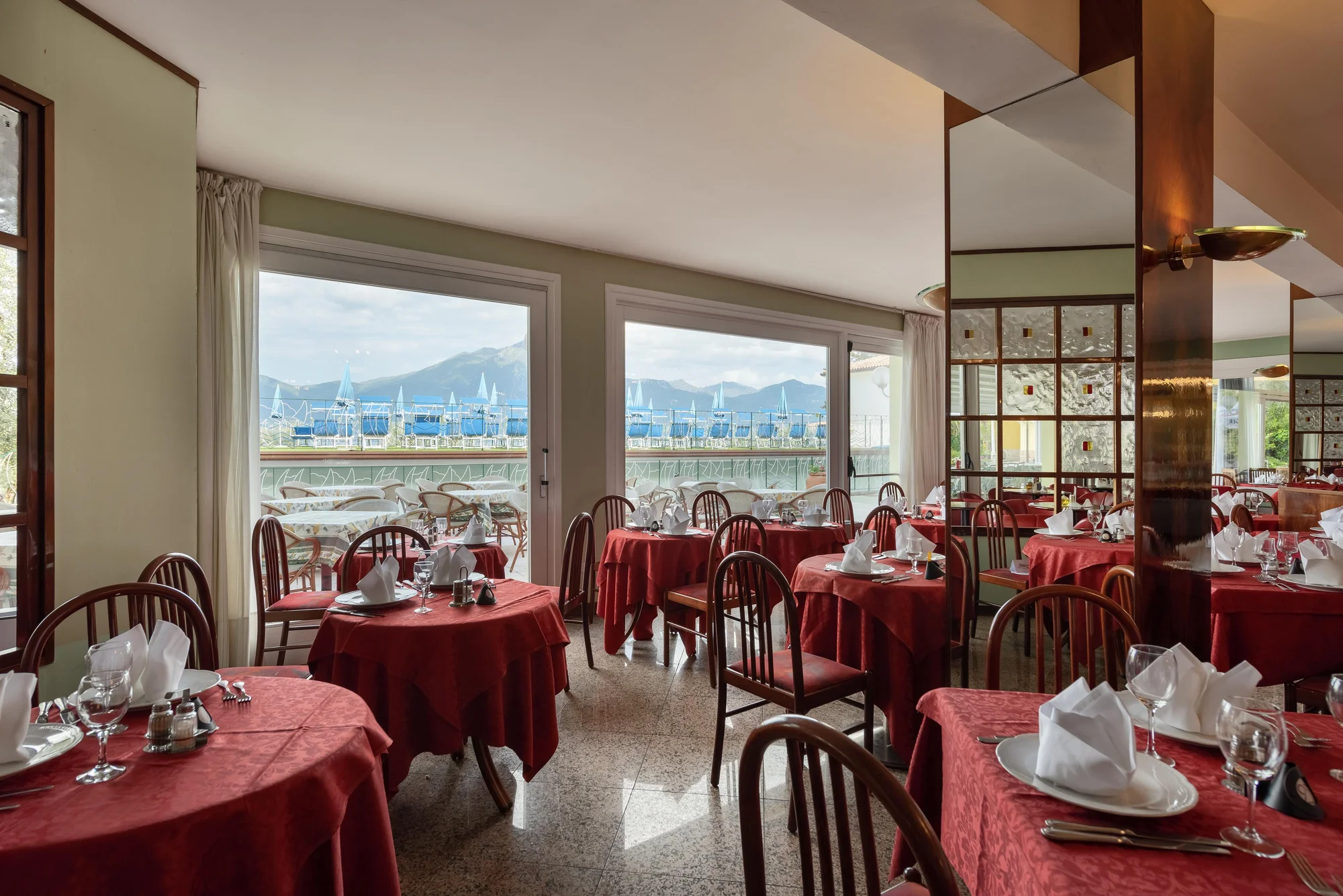 Pobyt v provincii Verona: polopenze, wellness a Lago di Garda 2 min. od hotelu