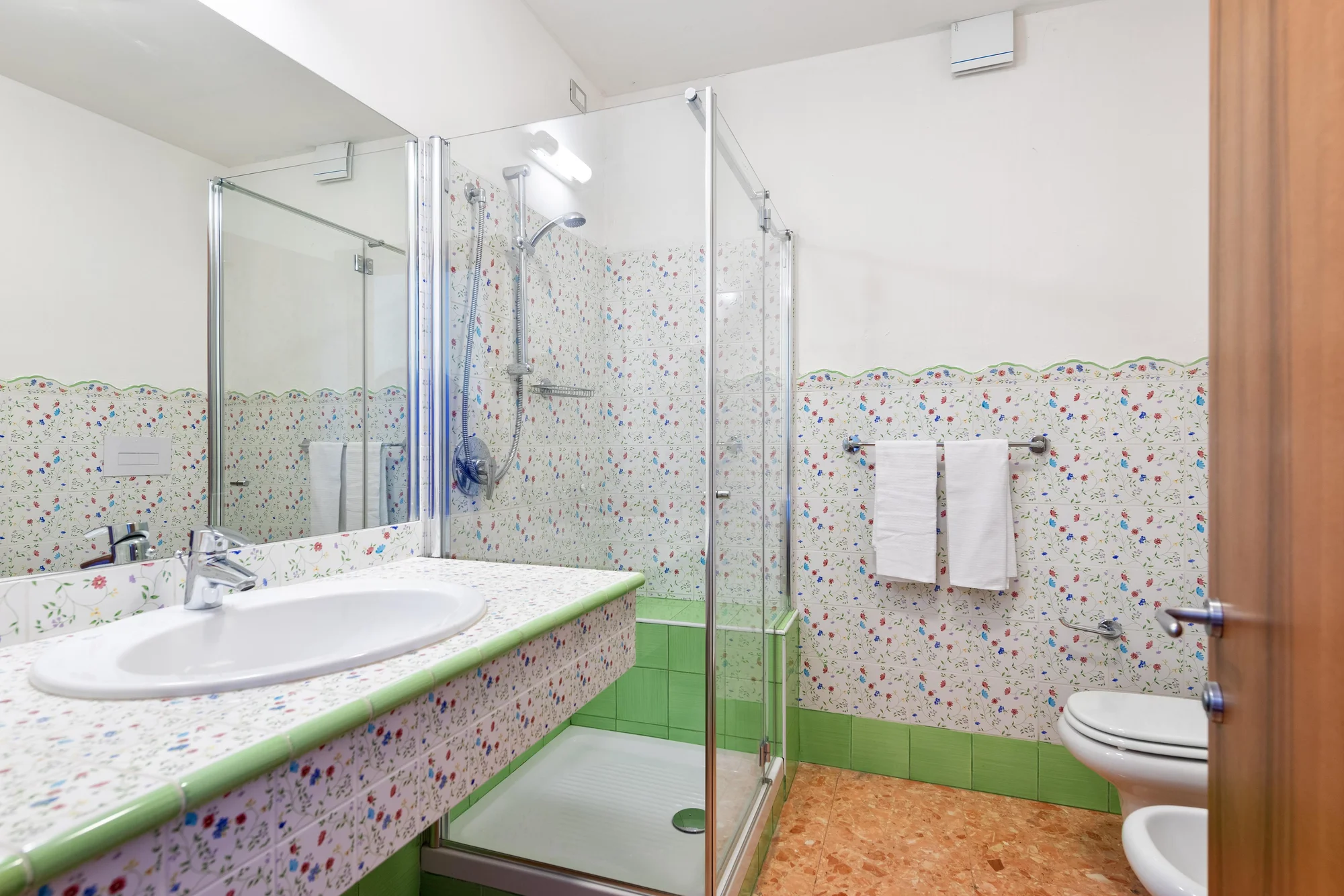 Pobyt v provincii Verona: polopenze, wellness a Lago di Garda 2 min. od hotelu