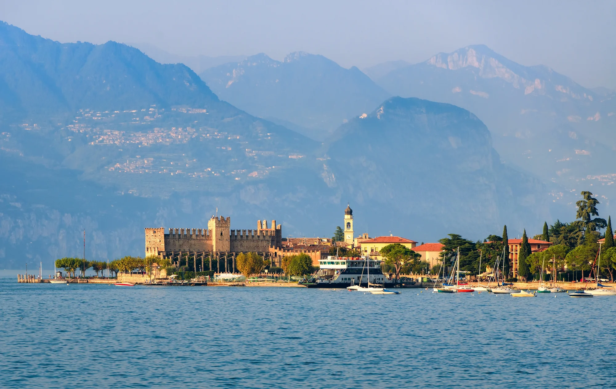 Pobyt v provincii Verona: polopenze, wellness a Lago di Garda 2 min. od hotelu