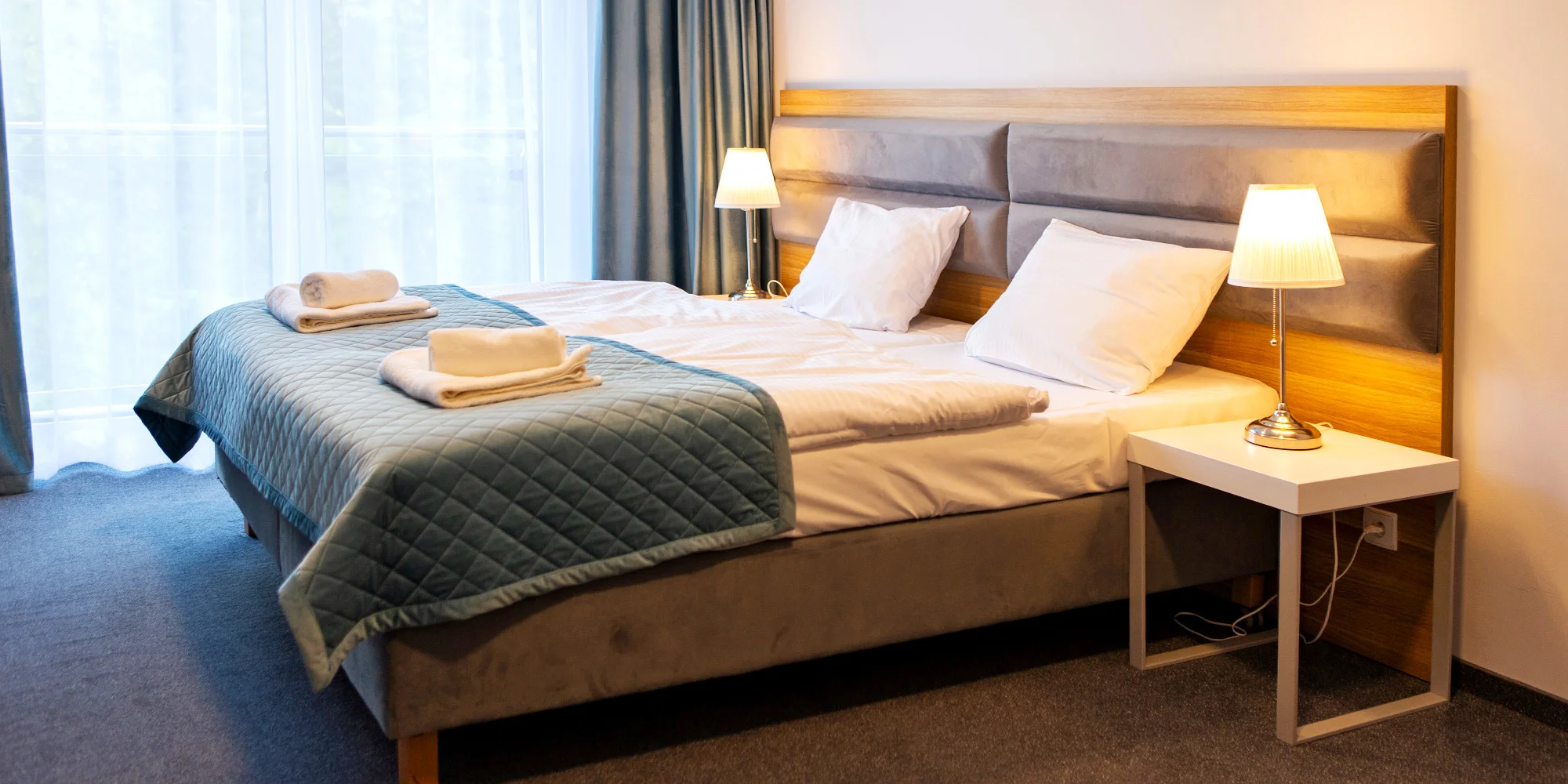 Moderní apartmány pod Śnieżnikiem: wellness, snídaně a zázemí pro rodiny s dětmi