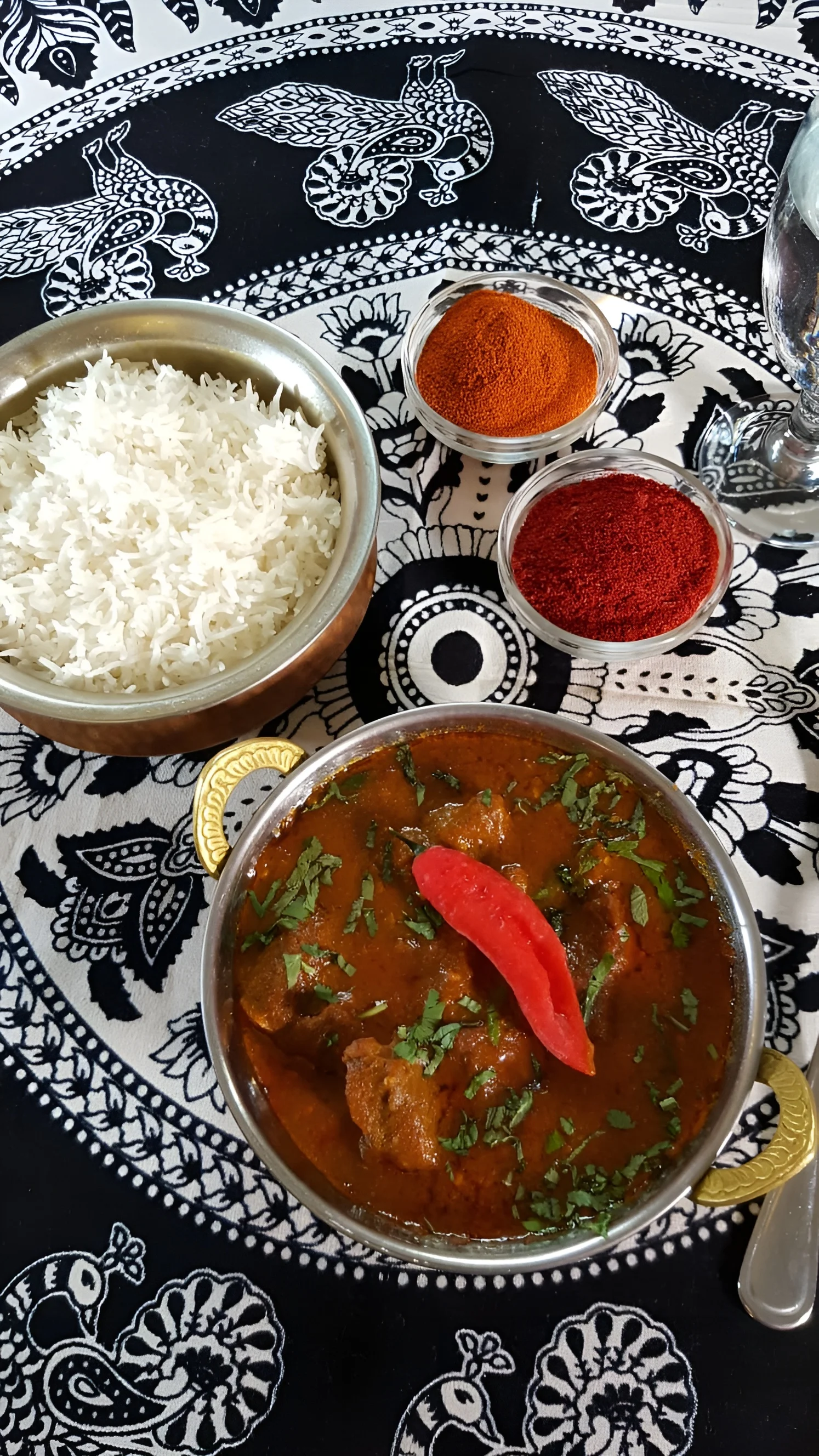 Otevřené vouchery na 500, 1000 a 1500 Kč do restaurace Curry House