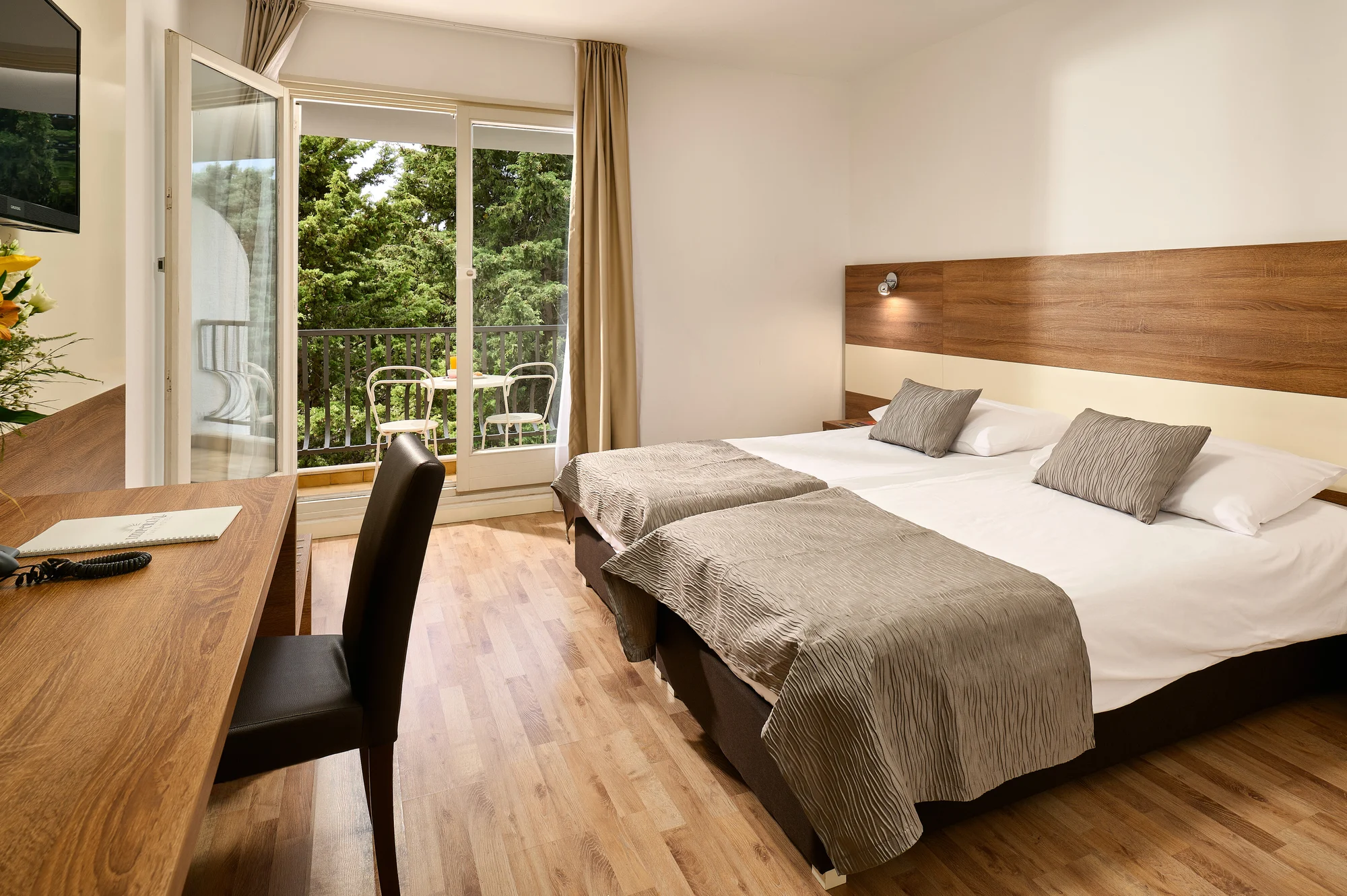 Vodice v Chorvatsku a parádní dovolená u moře: hotel hned u pláže, polopenze, bazény i fitness
