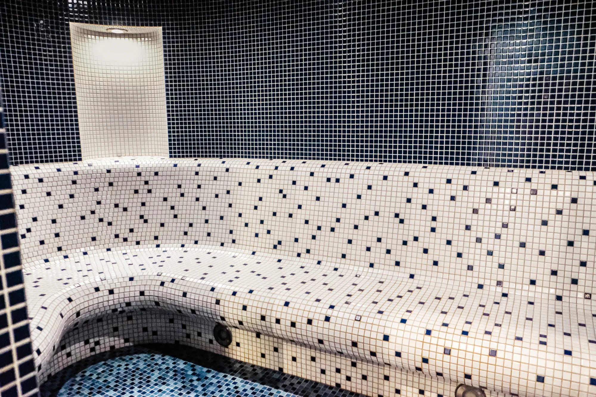 4* relax v srdci Plzně s bohatou polopenzí i neomezeným wellness, pivní lázní a prohlídkou podzemí