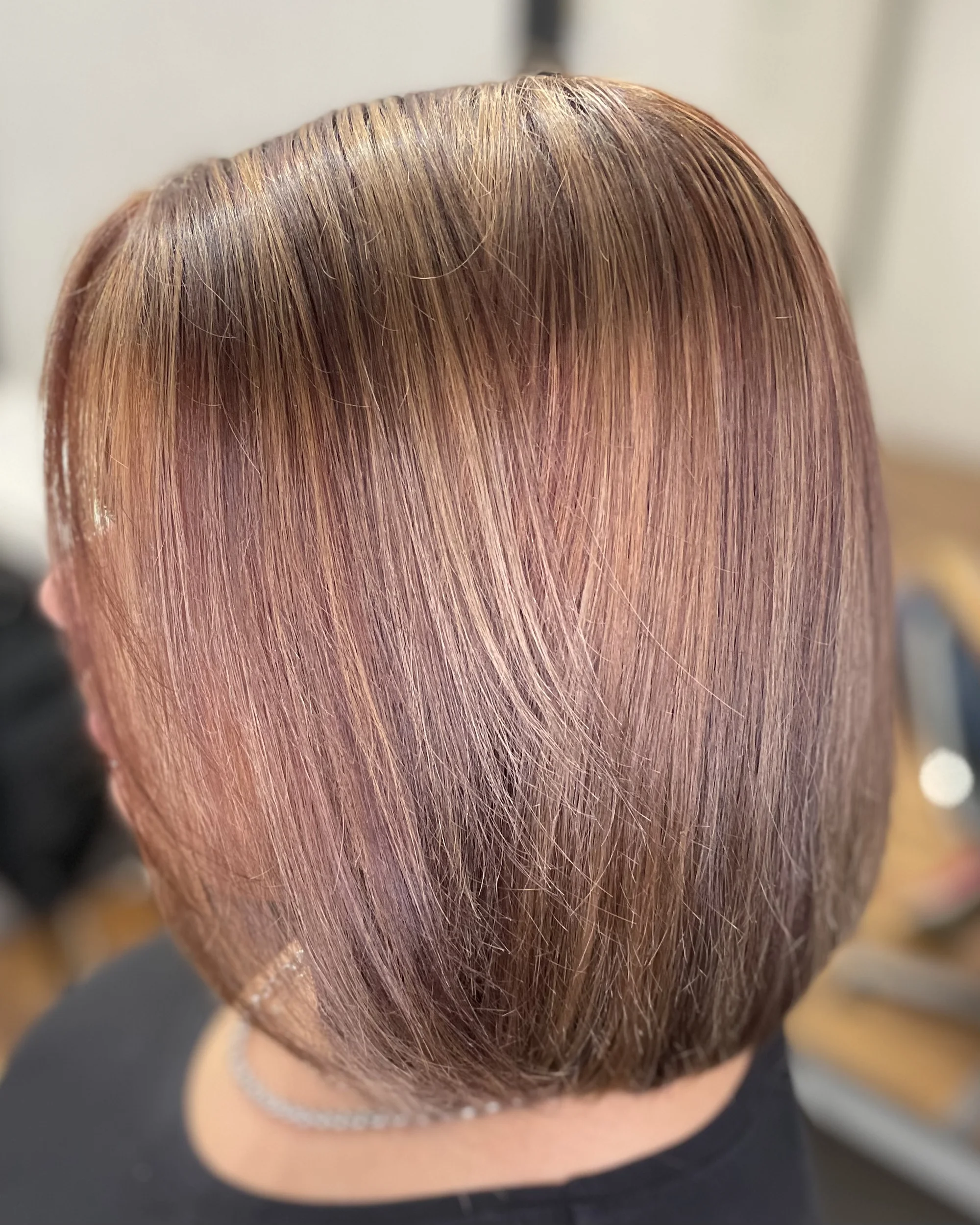 Balíček dámské kadeřnické péče: střih, barva, přeliv i zesvětlení pro všechny délky vlasů