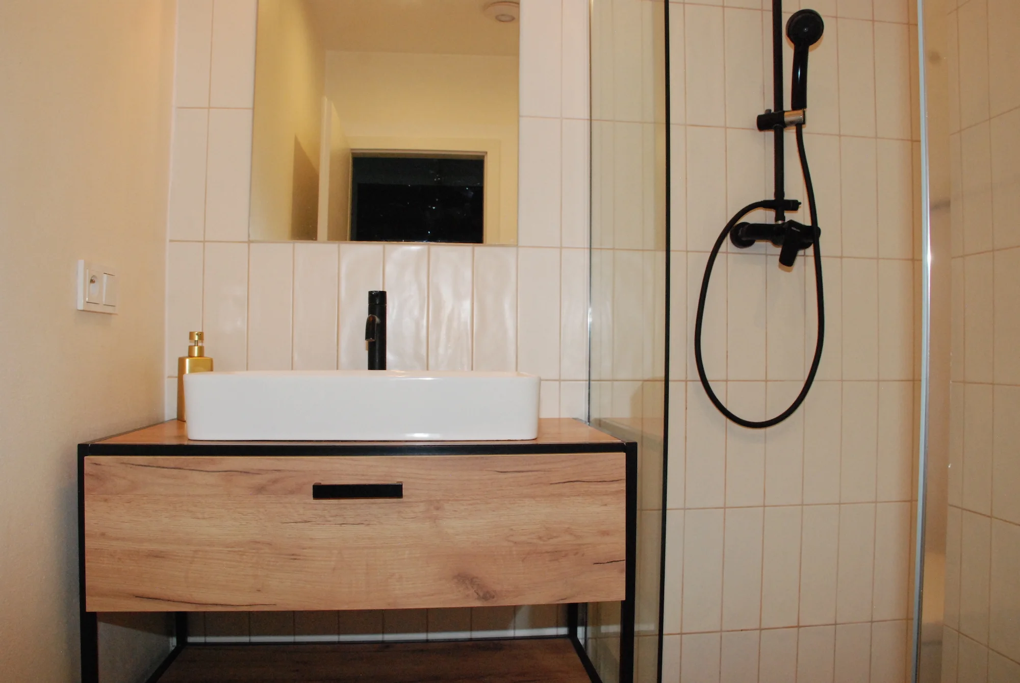 Nádherné apartmány ve Velkých Losinách: kapacita až 8 osob, možnost snídaní i wellness