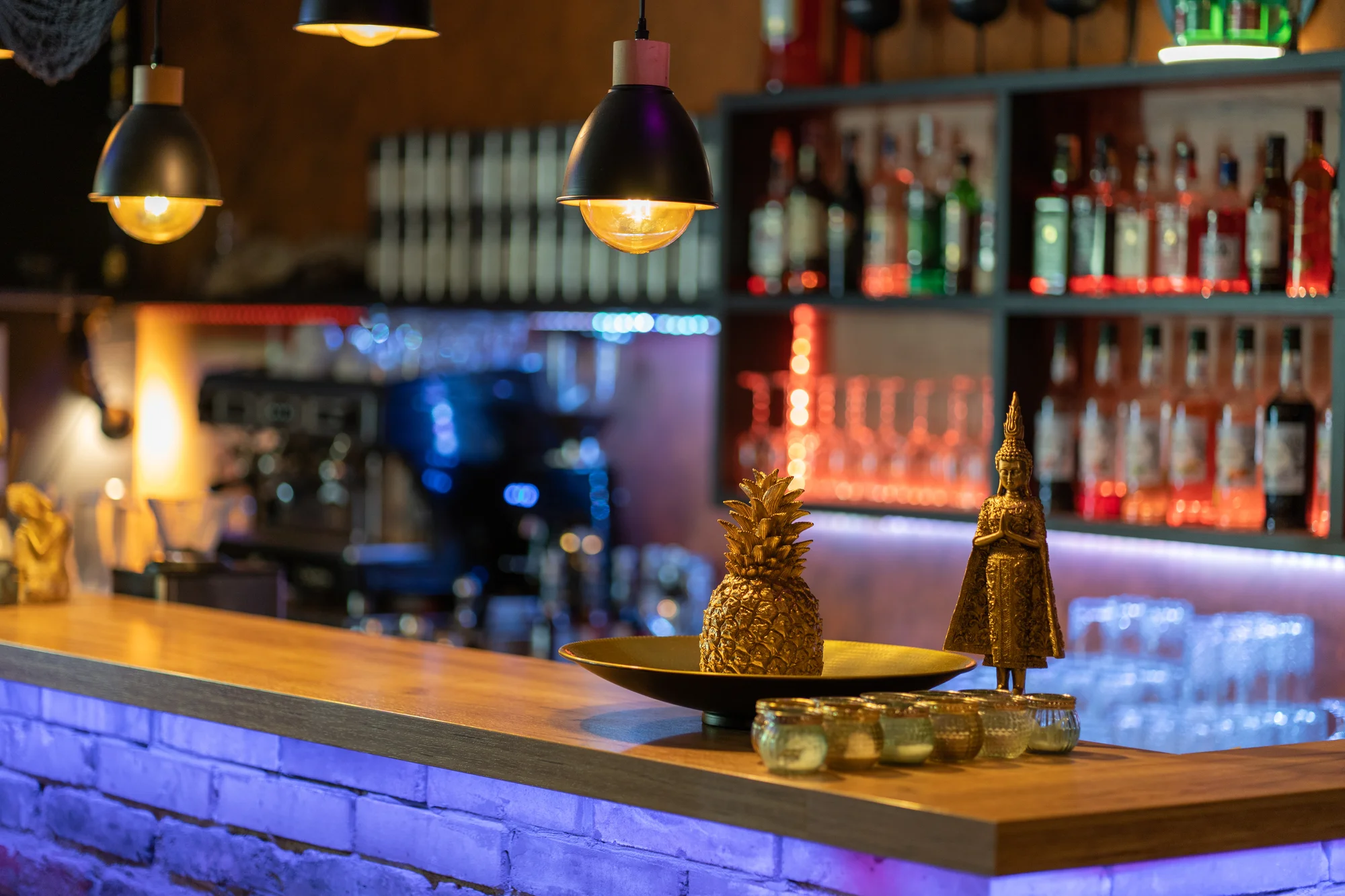 Otevřený voucher do čajovny Antakarana: jídlo, drinky i vodní dýmka, 300, 500 nebo 1000 Kč