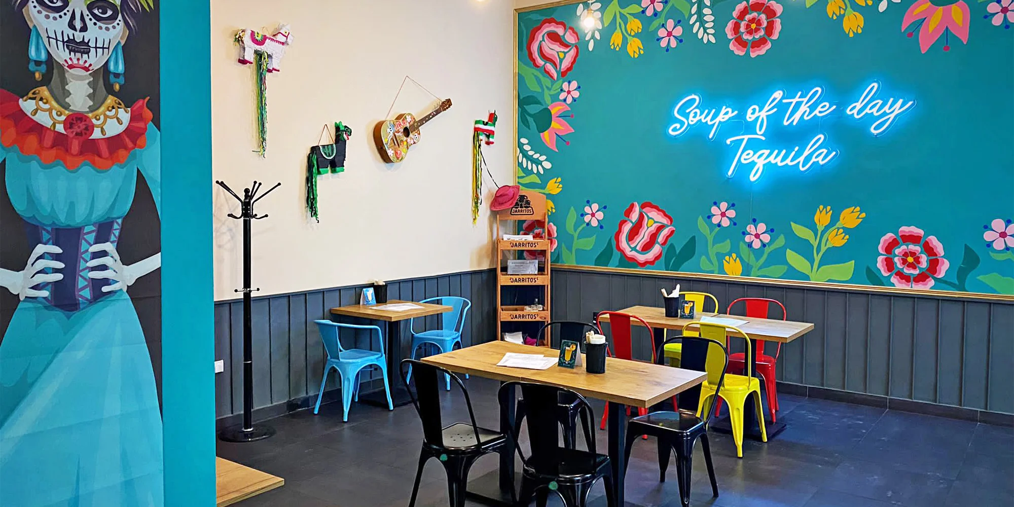 Vychutnejte si mexické menu pro dva: 4x tacos a 2x Margarita s malinami či mangem