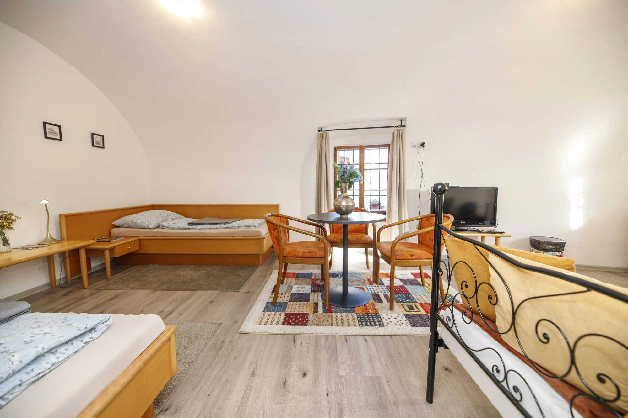 Apartmány v srdci Třeboně až pro 4 osoby: výhled na Zlatou stoku, vstup do Muzea marcipánu