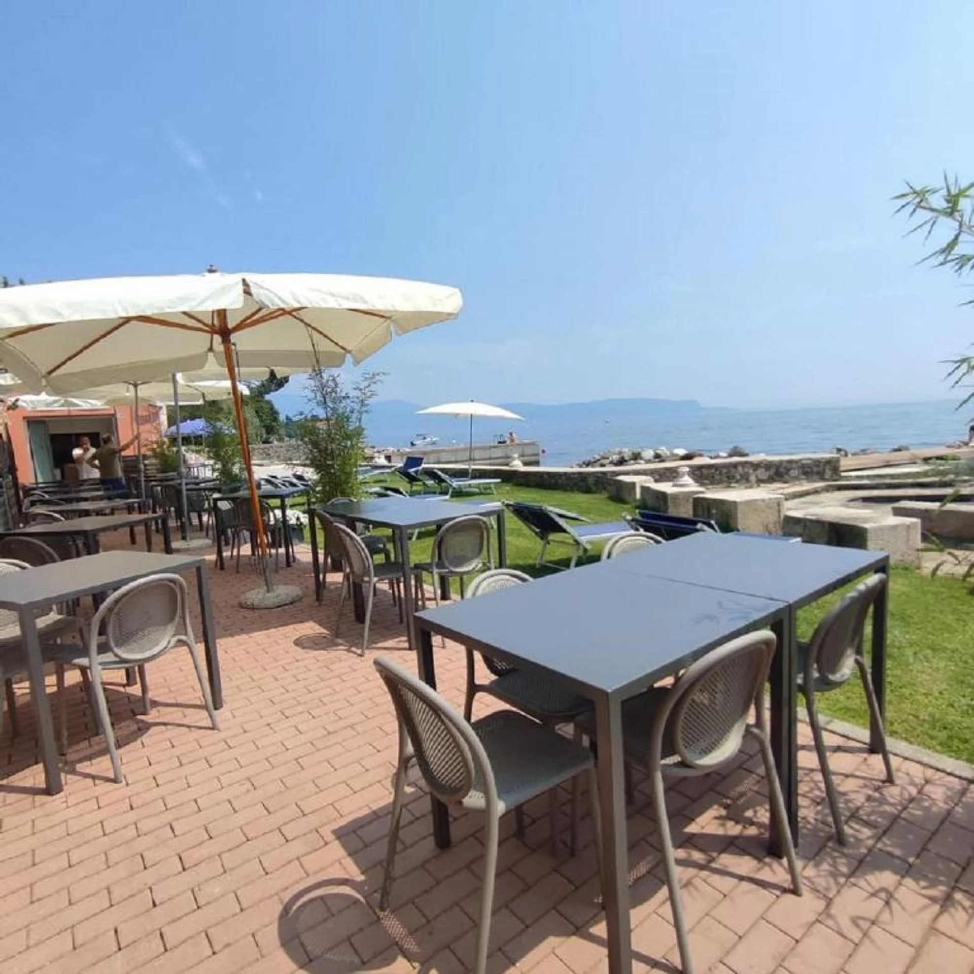 Dovolená pro pár i rodinu na břehu Lago di Garda: snídaně, wellness i kola