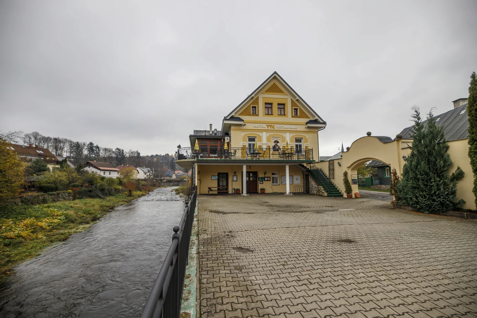 Hotel ve Vrchlabí se stravou i denním vstupem do privátního wellness