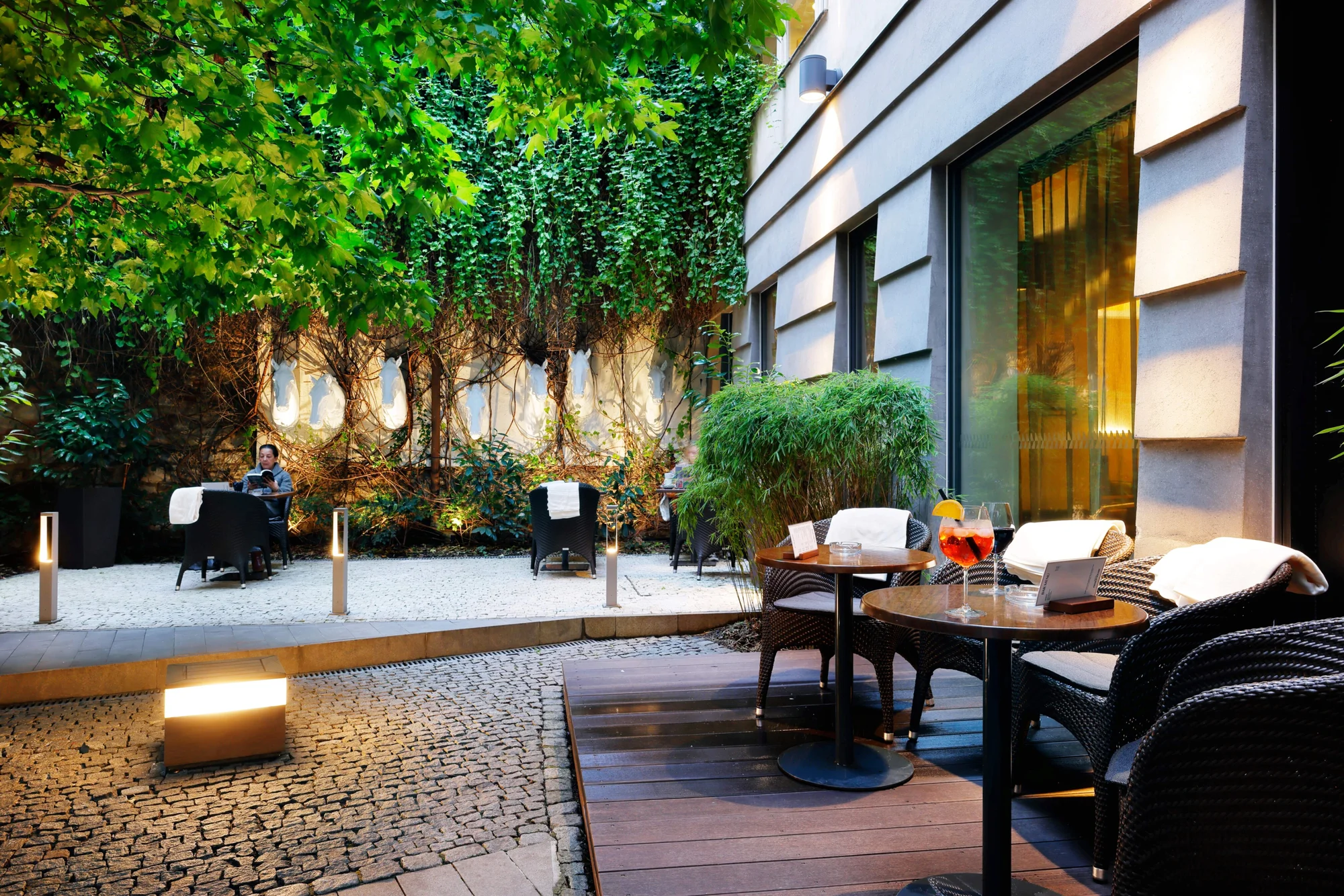 Elegantní hotel na Žižkově, bohaté snídaně a top místa Prahy na dosah