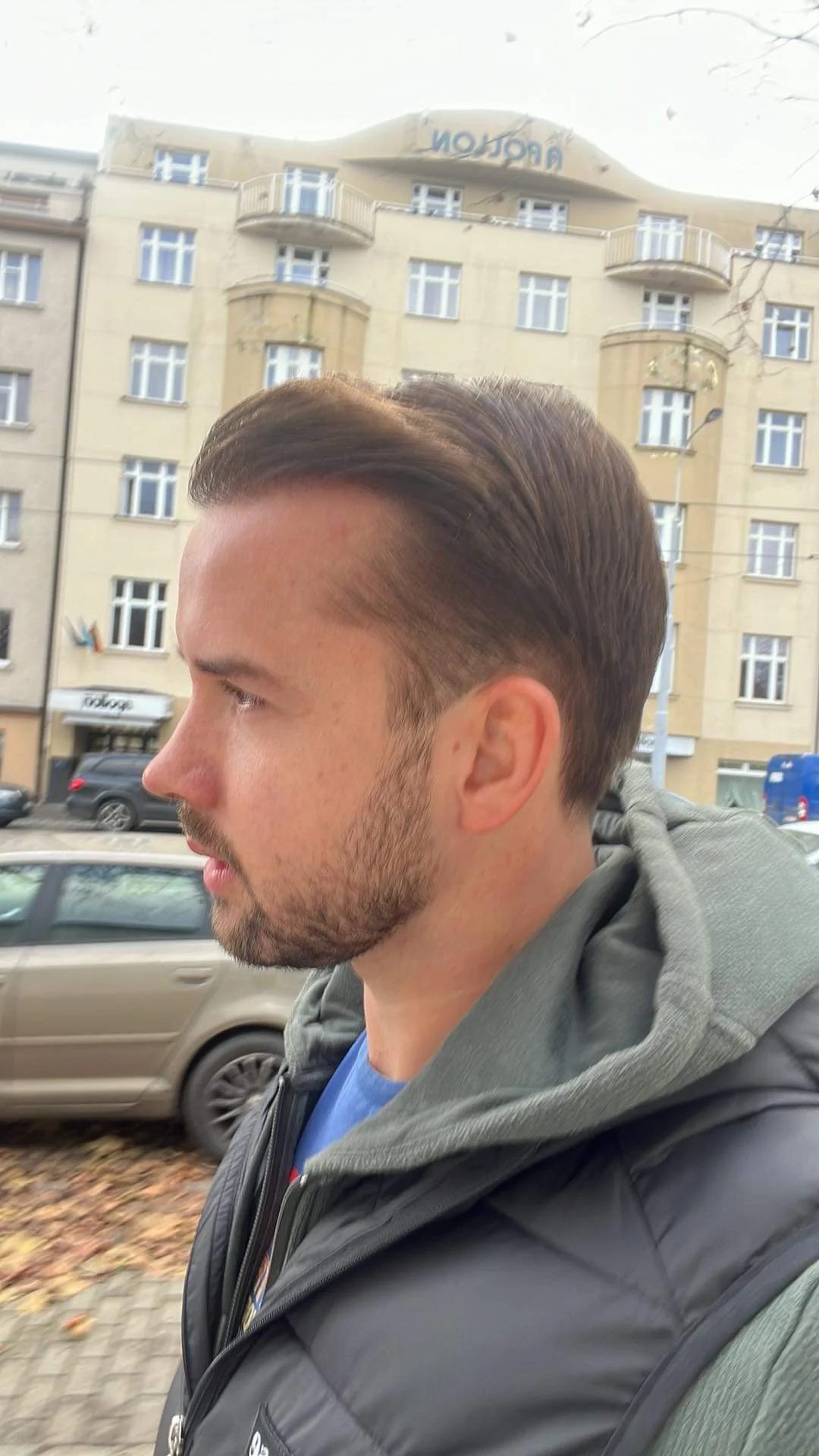 Barber: úprava vousů a střih vlasů pro malé i velké gentlemany