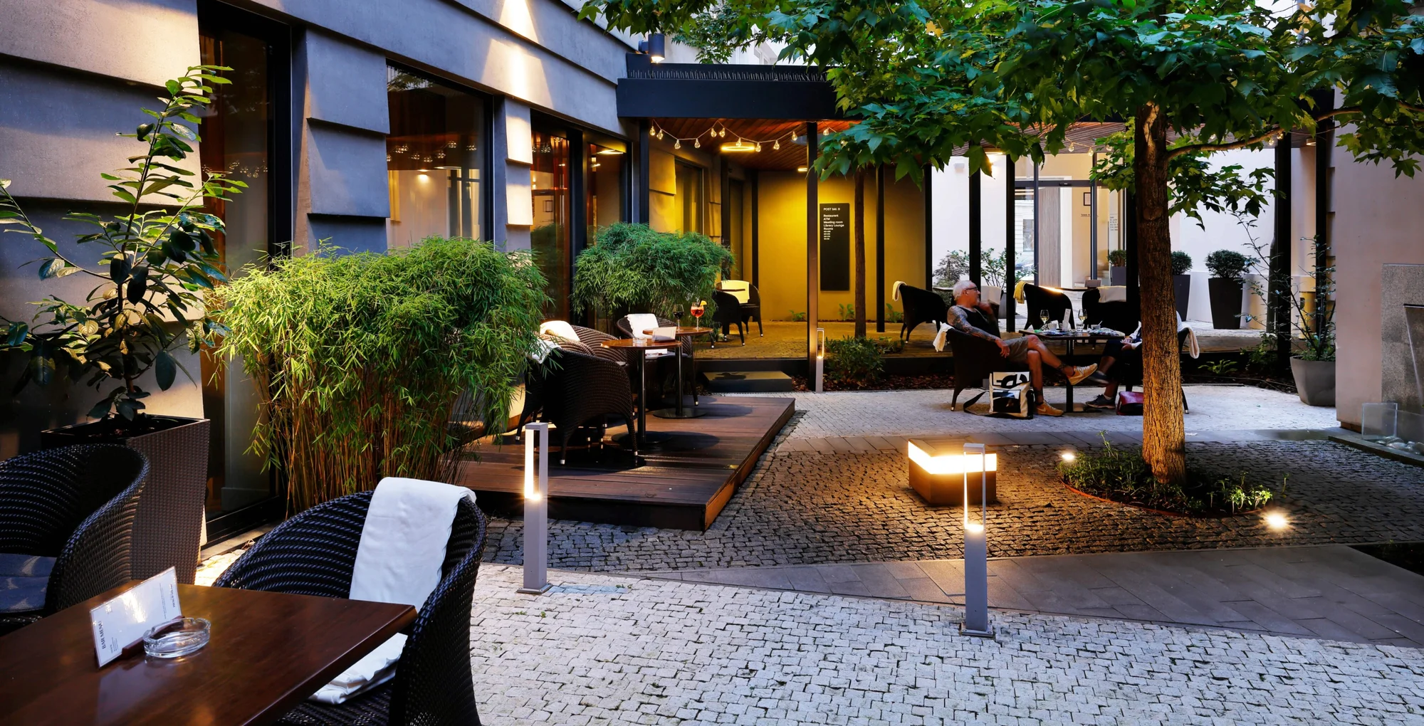 Elegantní hotel na Žižkově, bohaté snídaně a top místa Prahy na dosah
