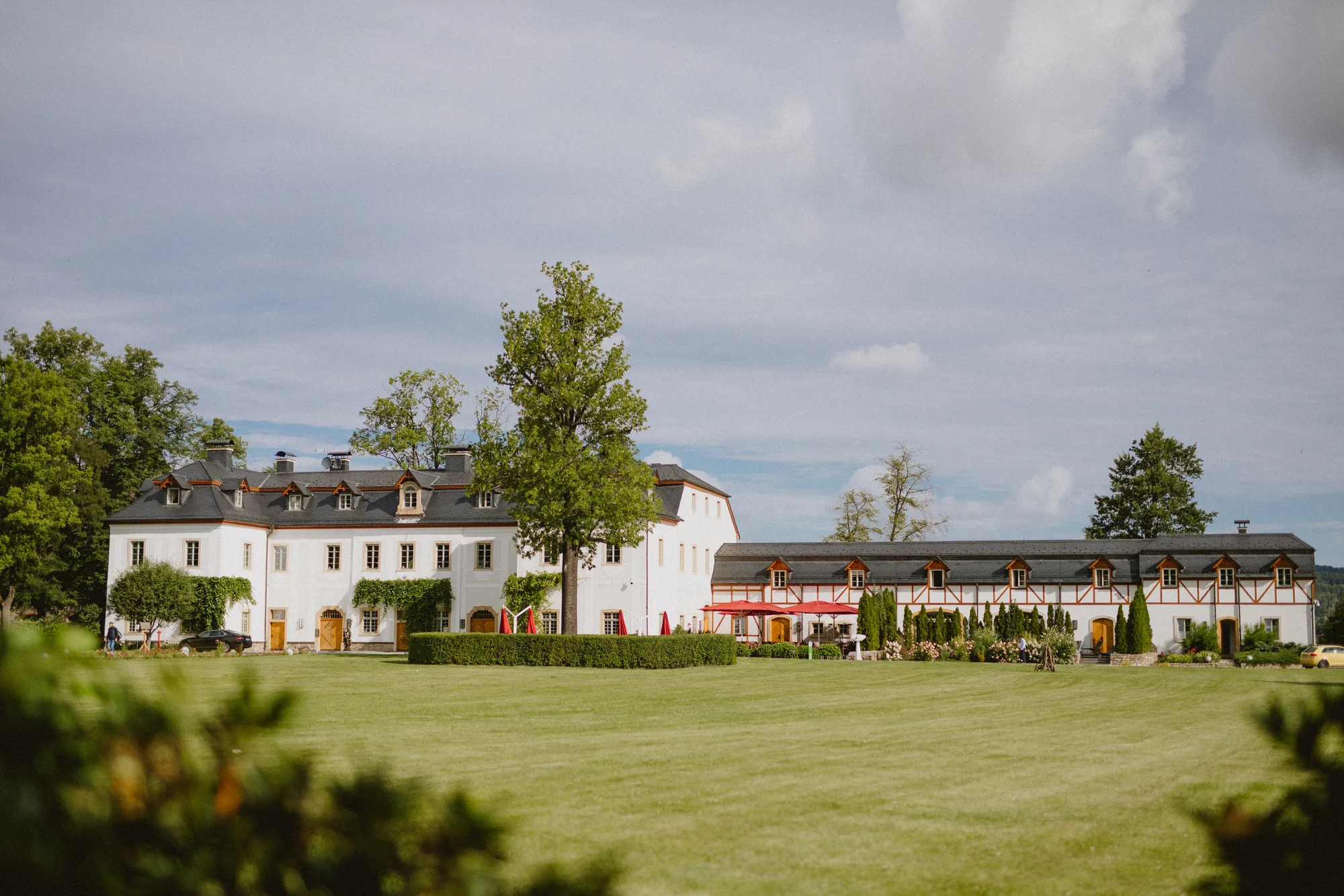 Luxusní pobyt na zámku v polských Krkonoších se snídaní a neomezeným wellness