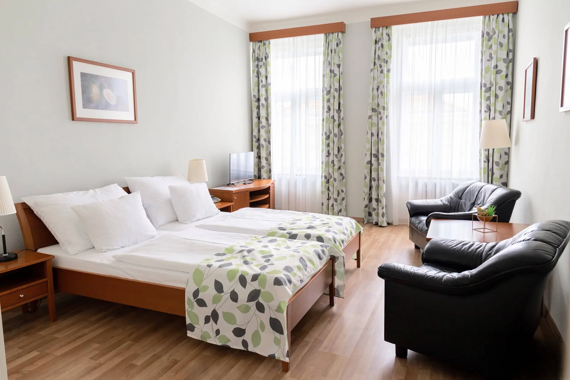 Královské Vinohrady až pro 5 osob: moderní apartmán s kuchyňkou a snídaně