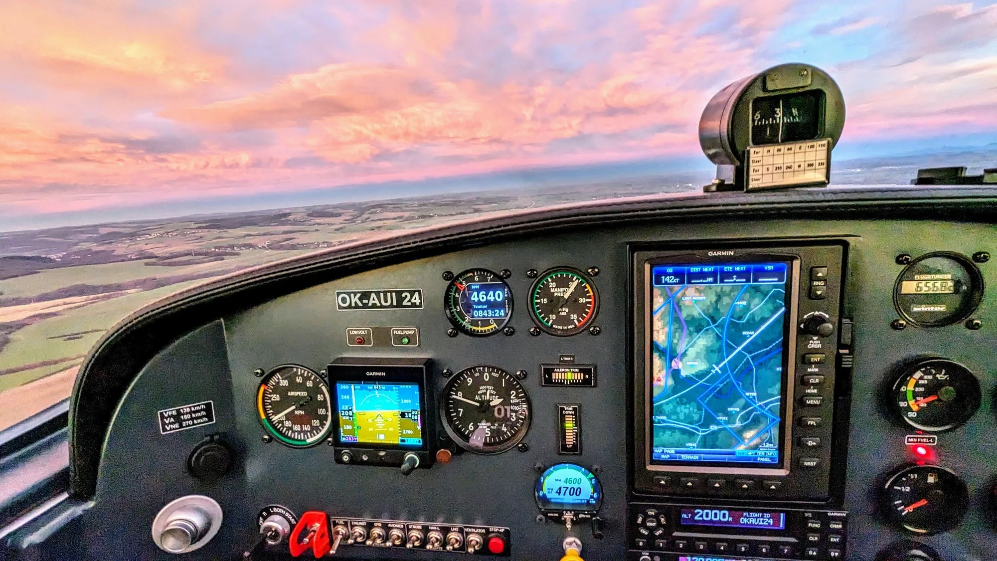 Staňte se na chvíli pilotem: až 40 min. řízení sportovního letounu