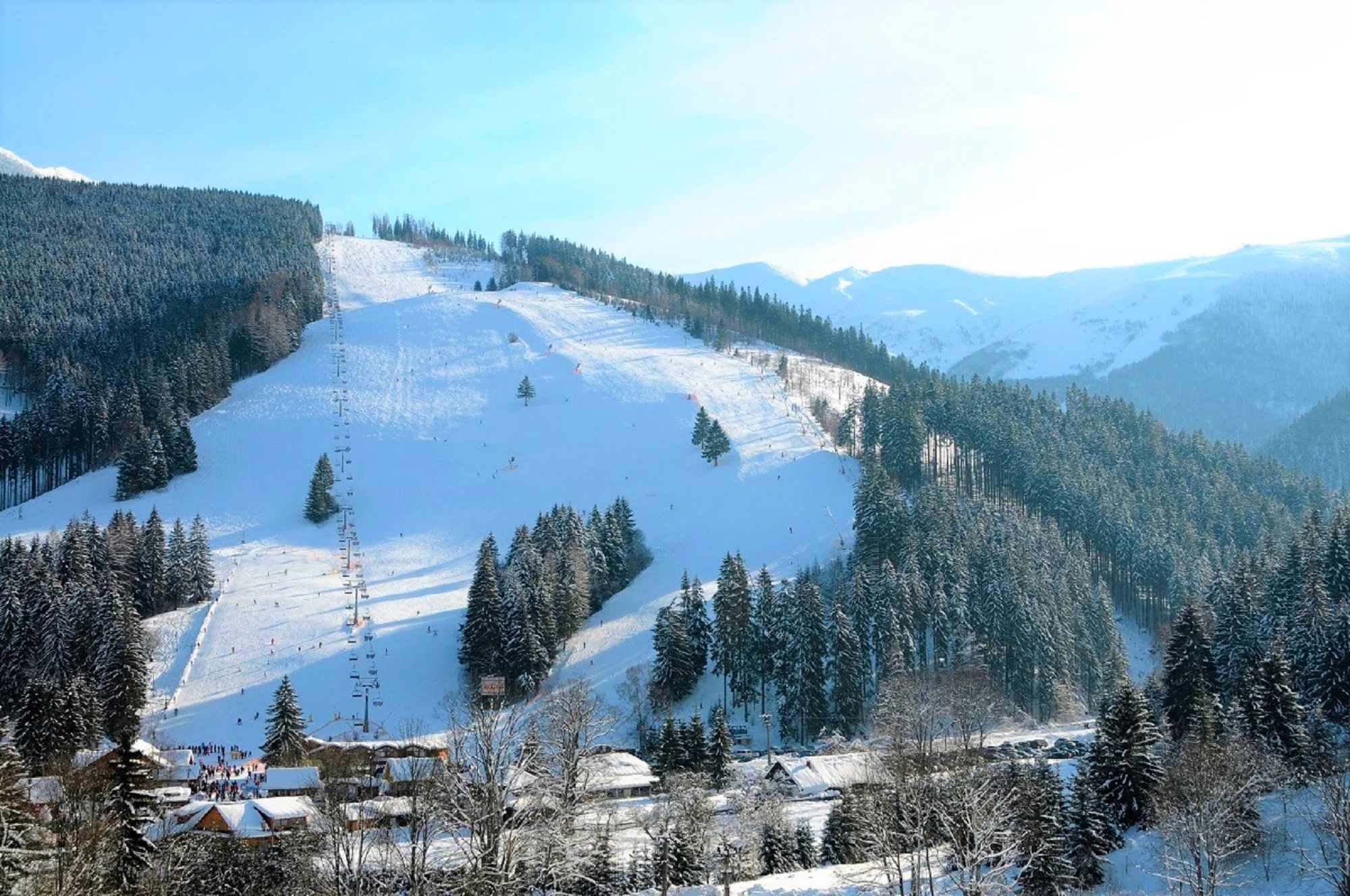 Dovolená na Slovensku v Malé Fatře: polopenze, wellness a v zimě skipas