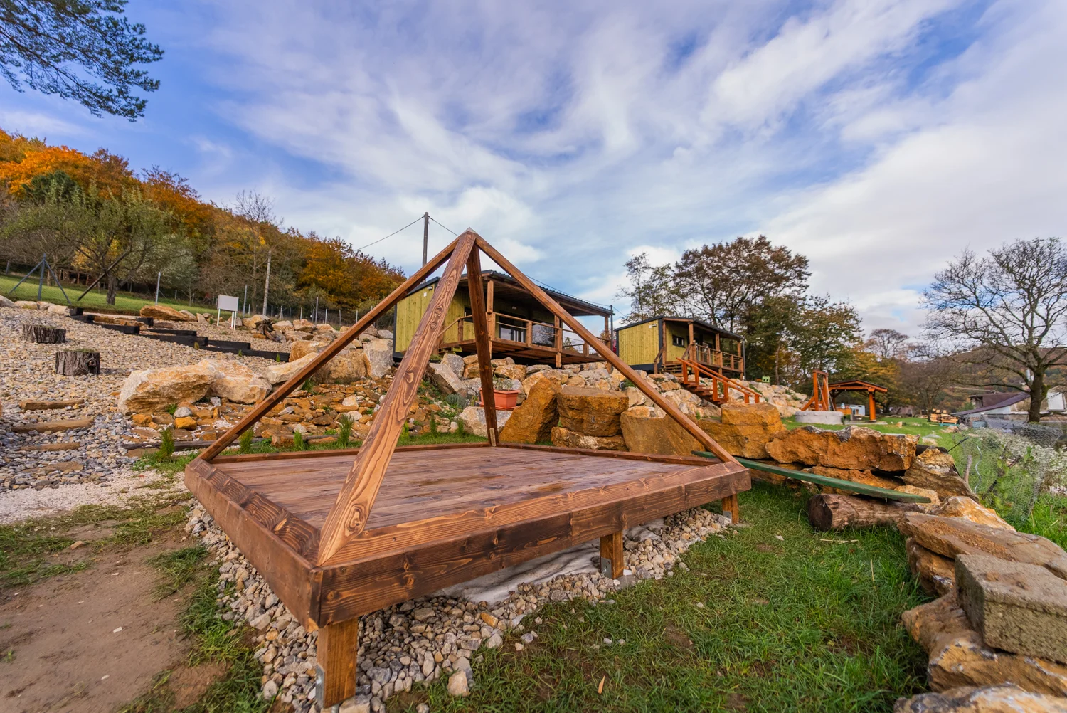 Trenčianské Teplice: romantika ve dvou nebo rodinný pobyt v domečku s venkovní vířivkou