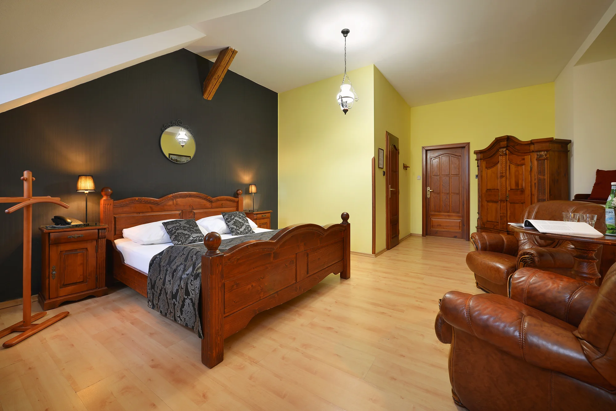 Česká Lípa a Máchův kraj: pobyt ve 4* hotelu se snídaní či polopenzí a wellness, na výběr i dámská jízda