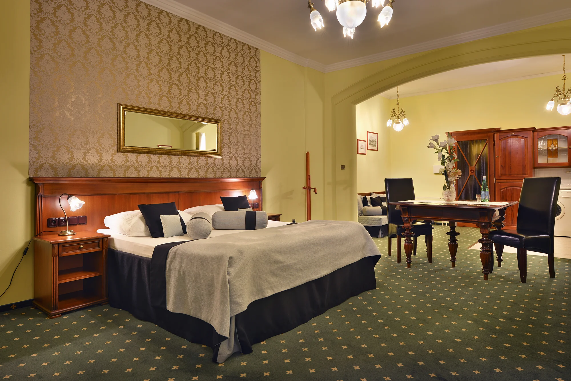 Česká Lípa a Máchův kraj: pobyt ve 4* hotelu se snídaní či polopenzí a wellness, na výběr i dámská jízda