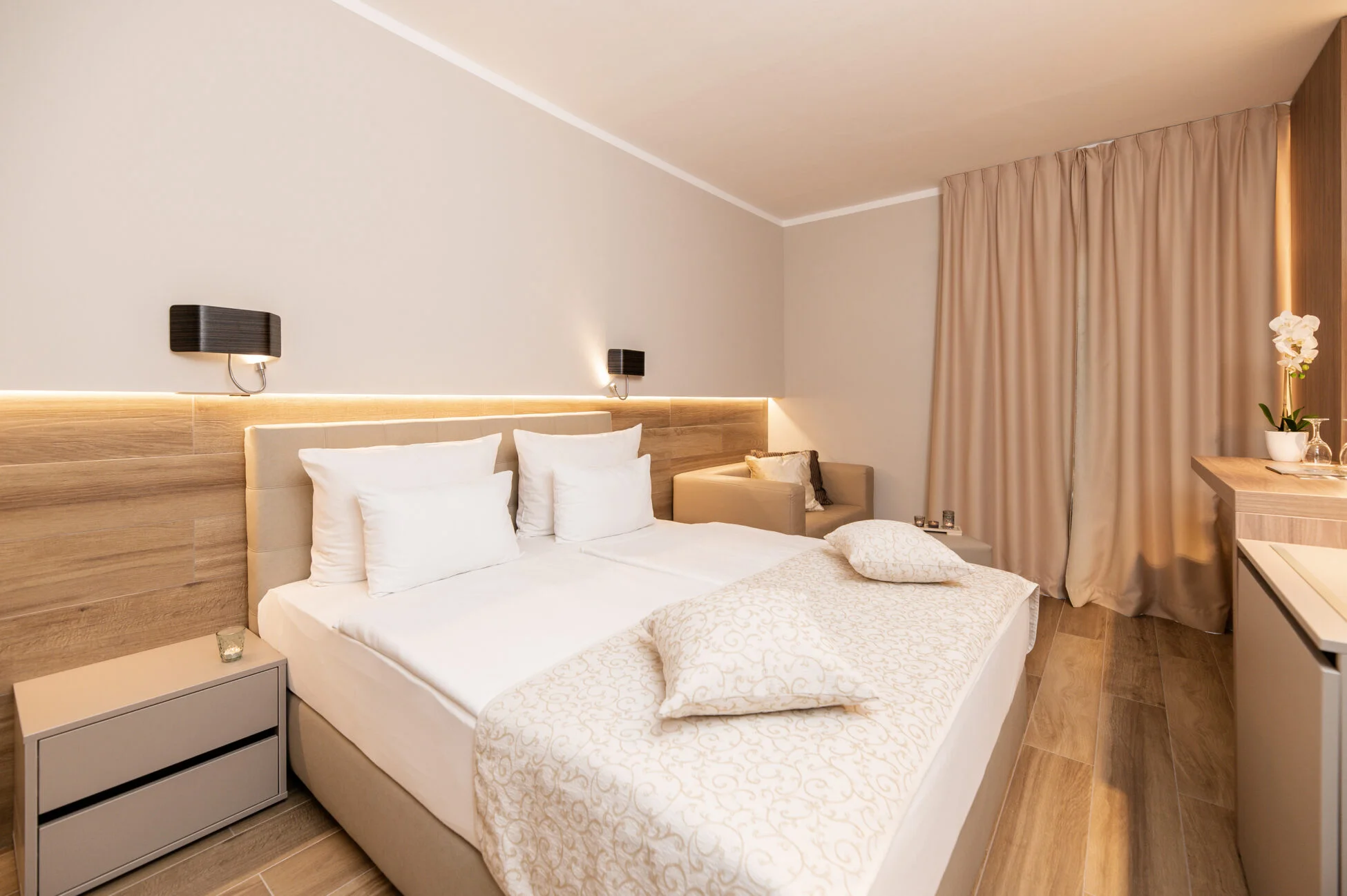 Ostrov Krk: 4* hotel u oblázkové pláže, polopenze, bazén a děti zdarma