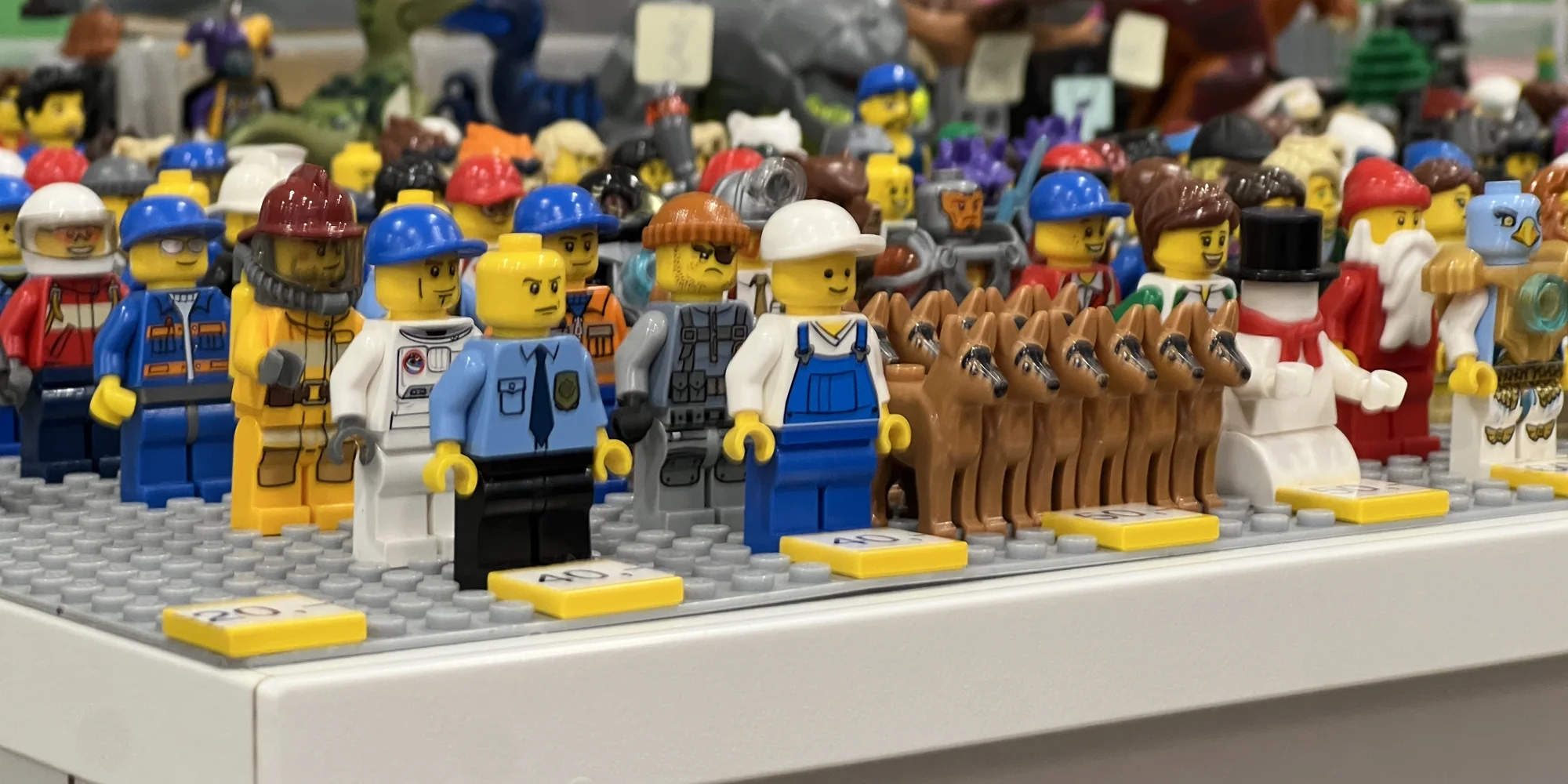 LEGO® figurky, klíčenka pro páry nebo kostky na váhu dle vlastního výběru